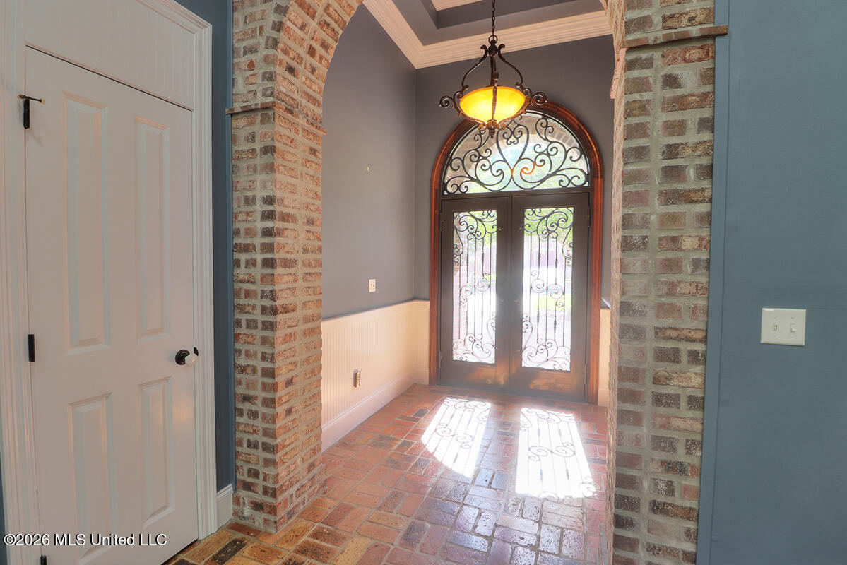 7388 Live Oak Way
