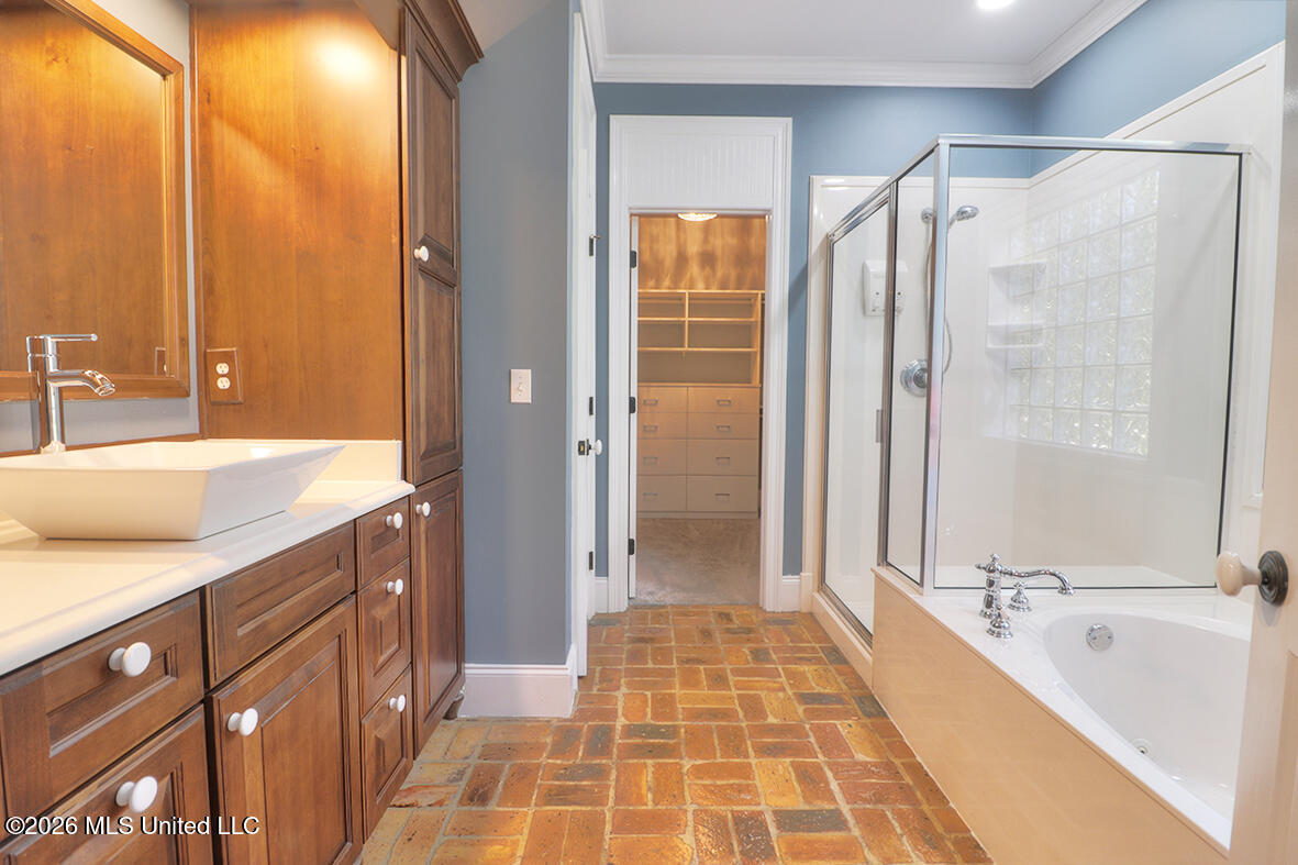 7388 Live Oak Way