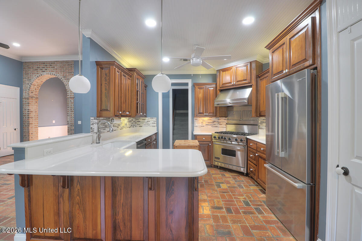 7388 Live Oak Way