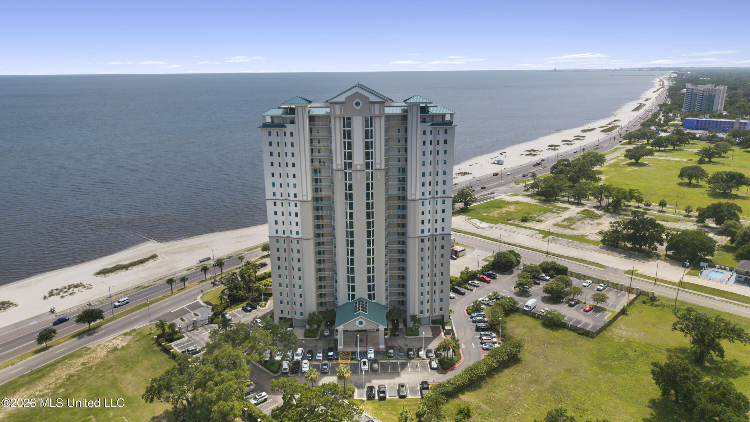 2668 Beach Boulevard, 2201