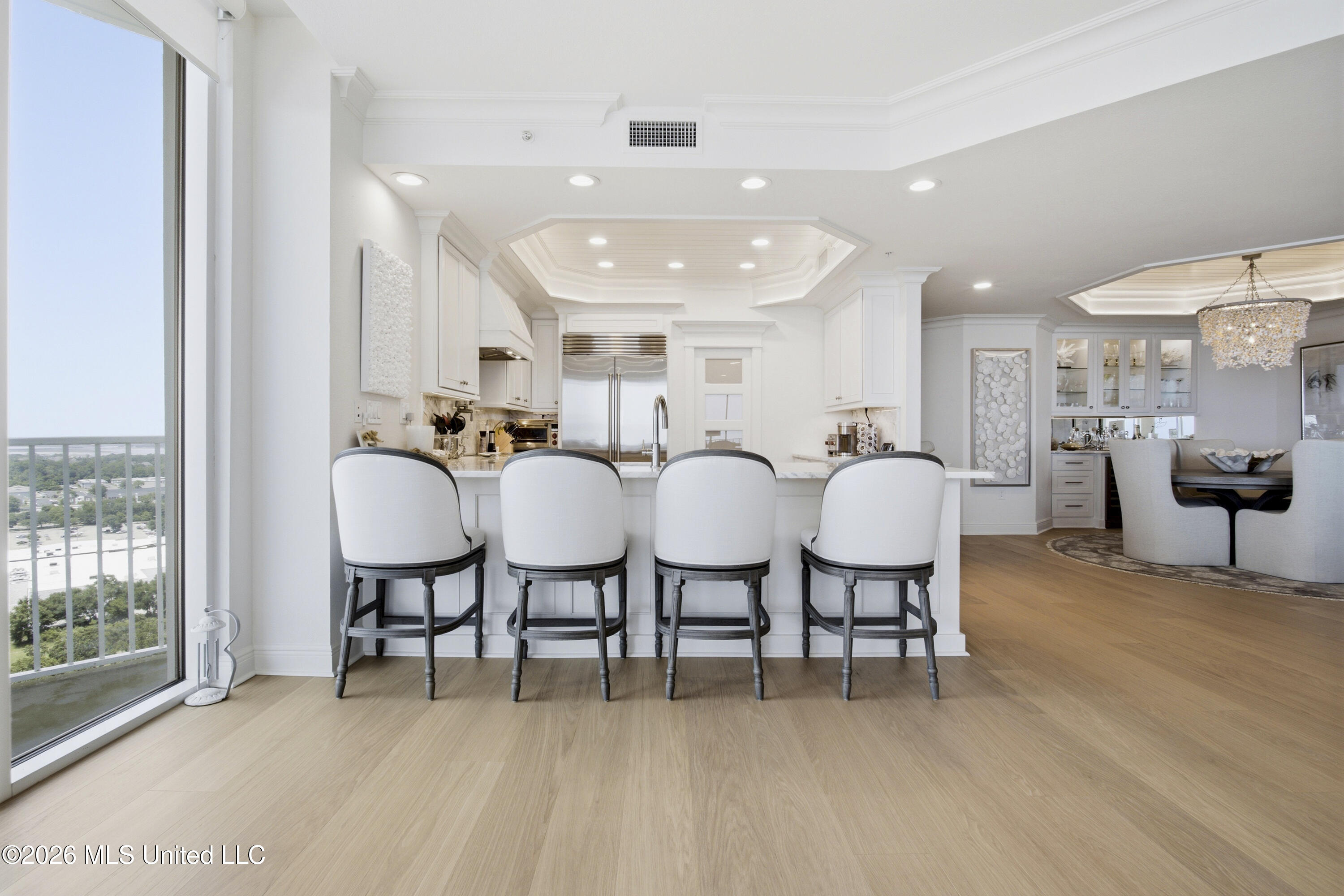 2668 Beach Boulevard, 2201