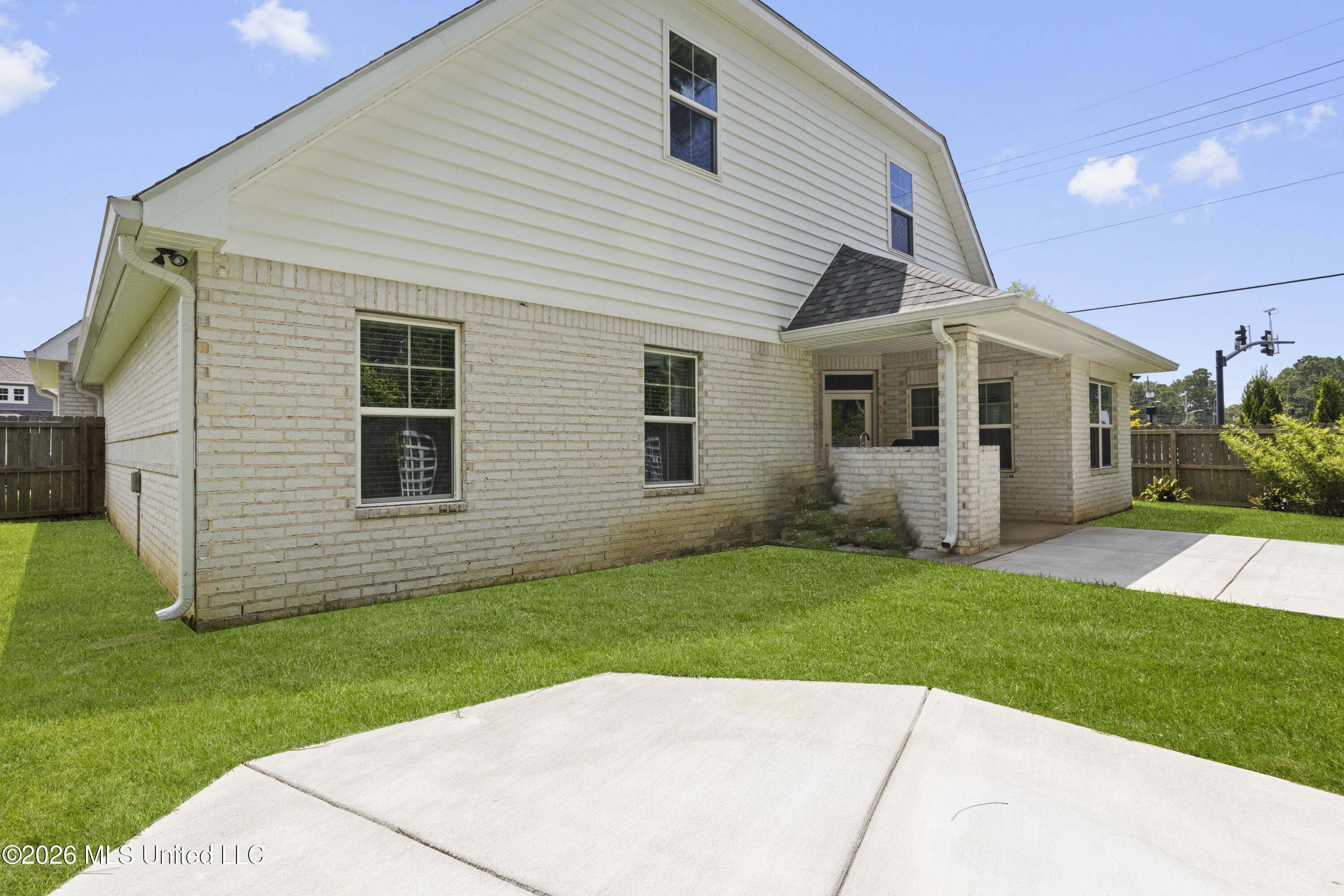 101 Spanish Cove Drive