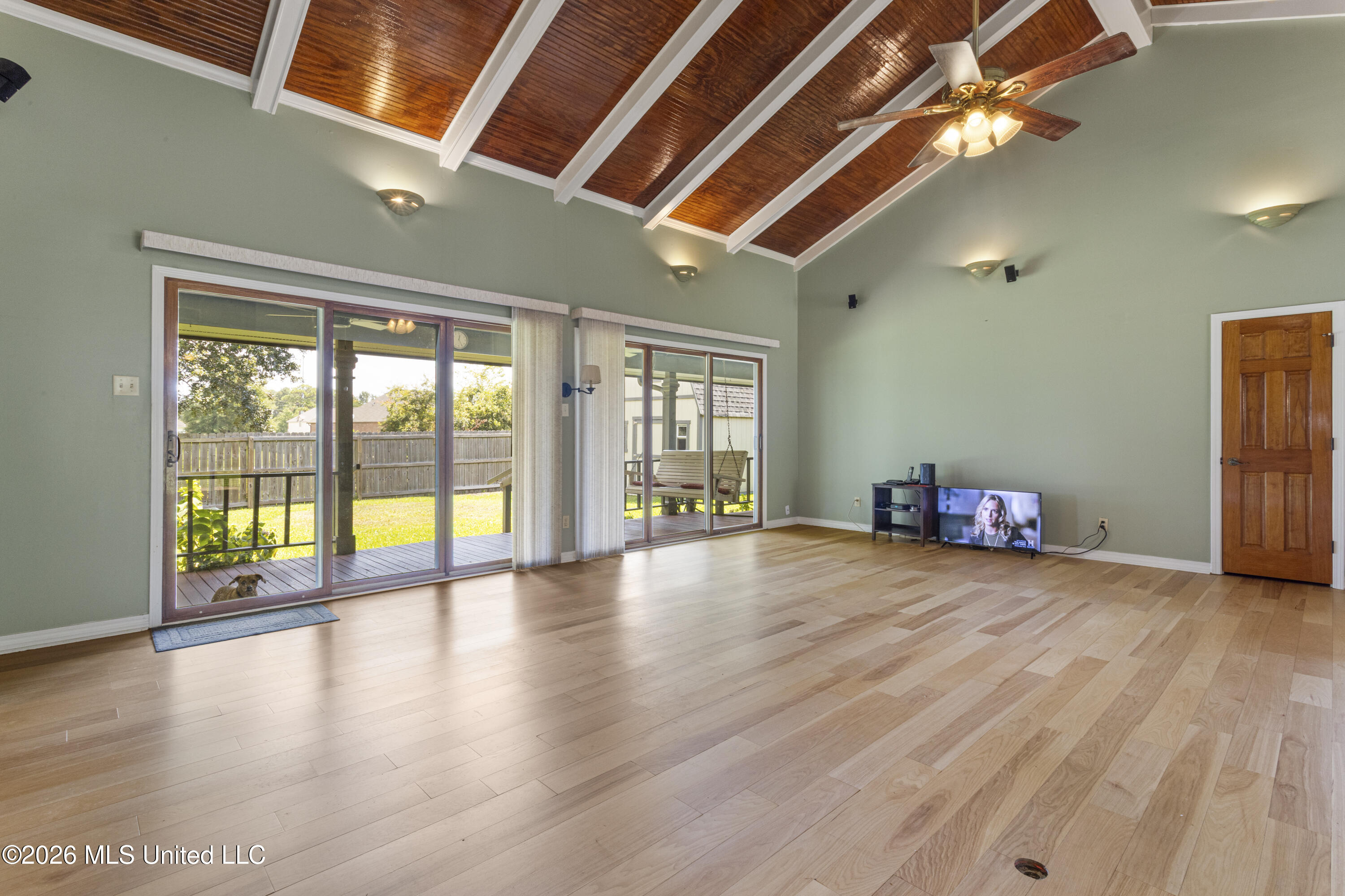 428 Cove Drive