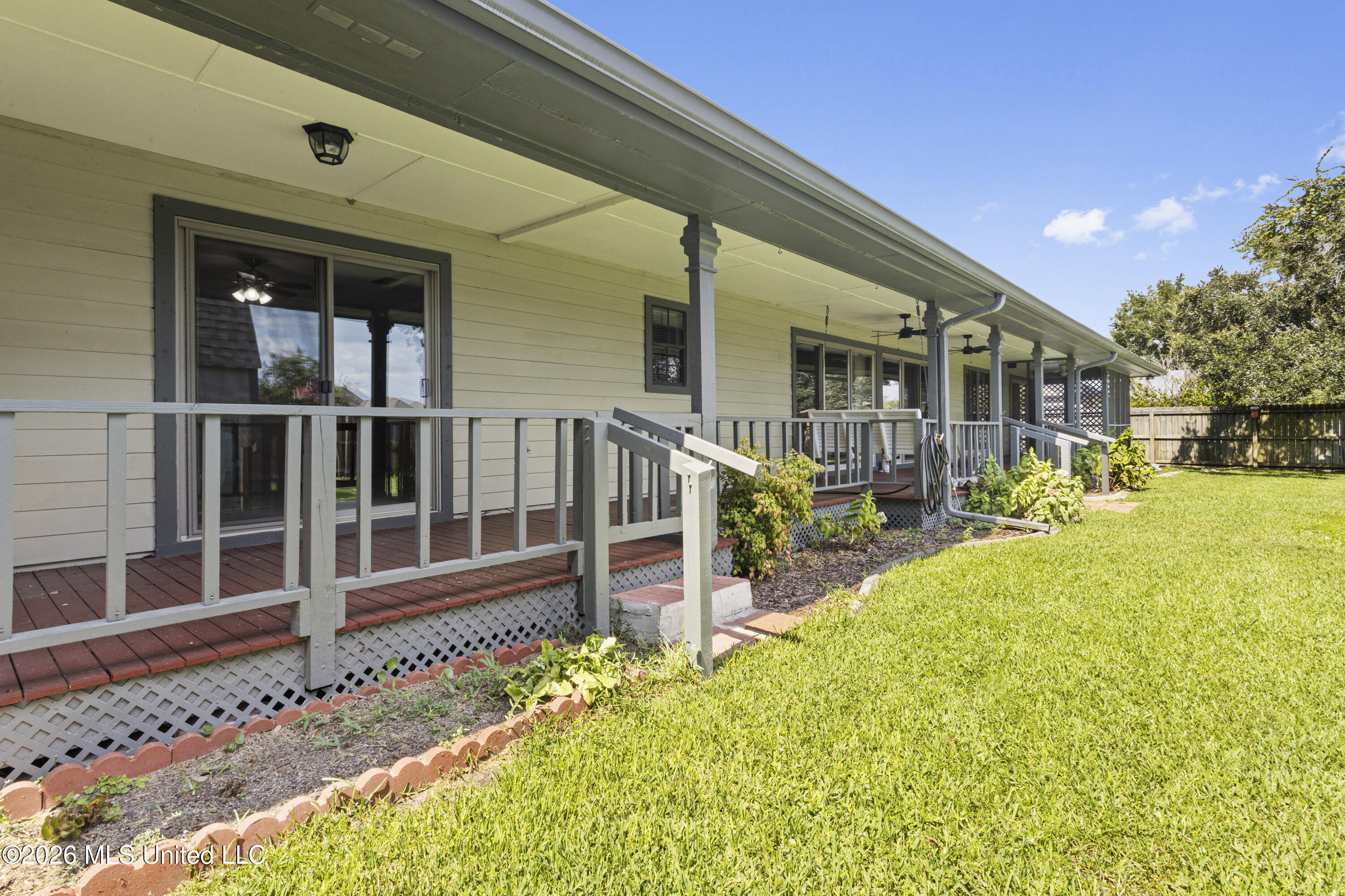 428 Cove Drive