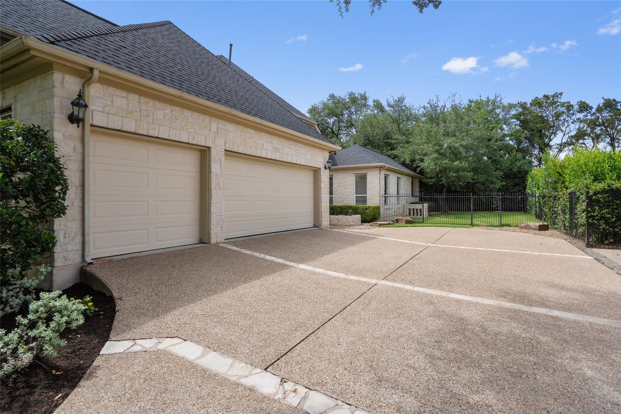 4313 Rio Robles DR