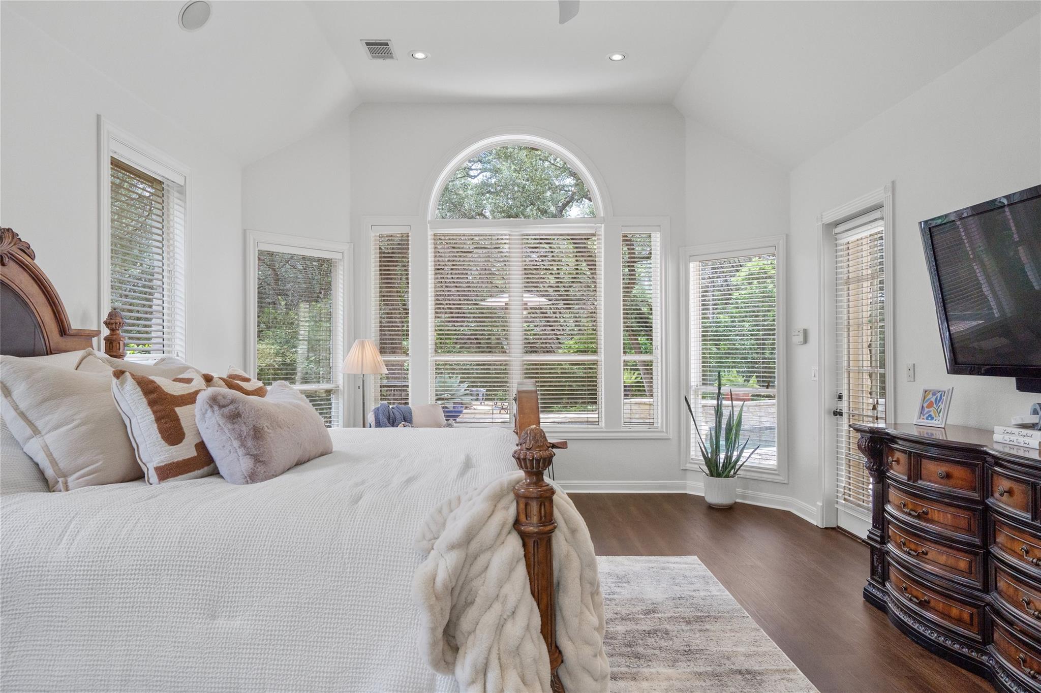 4313 Rio Robles DR
