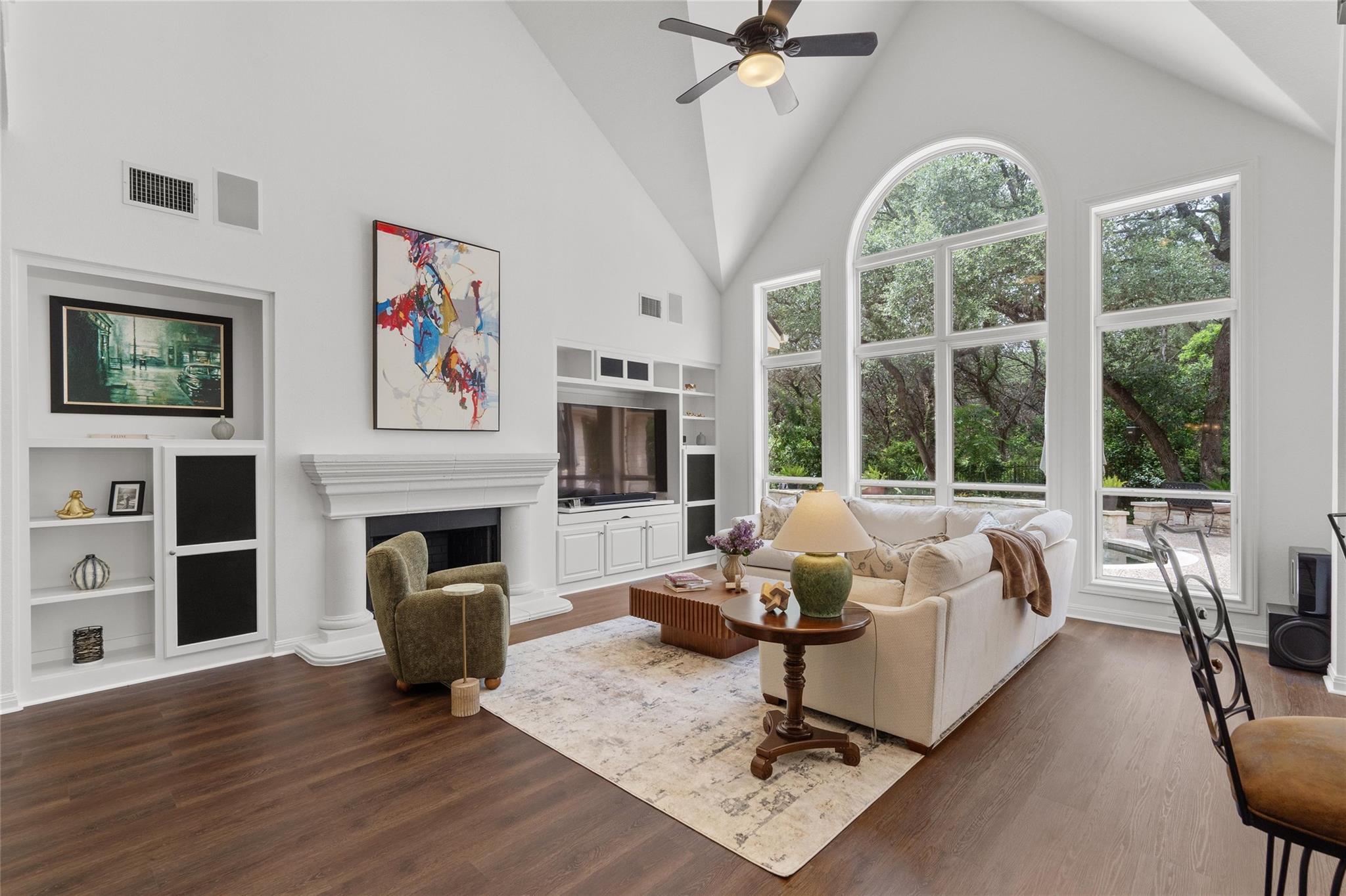 4313 Rio Robles DR