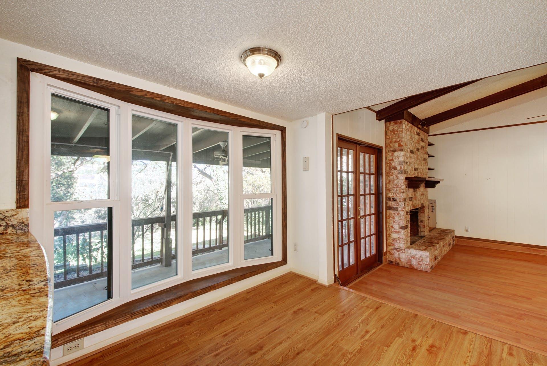 2306 Forest Bend DR