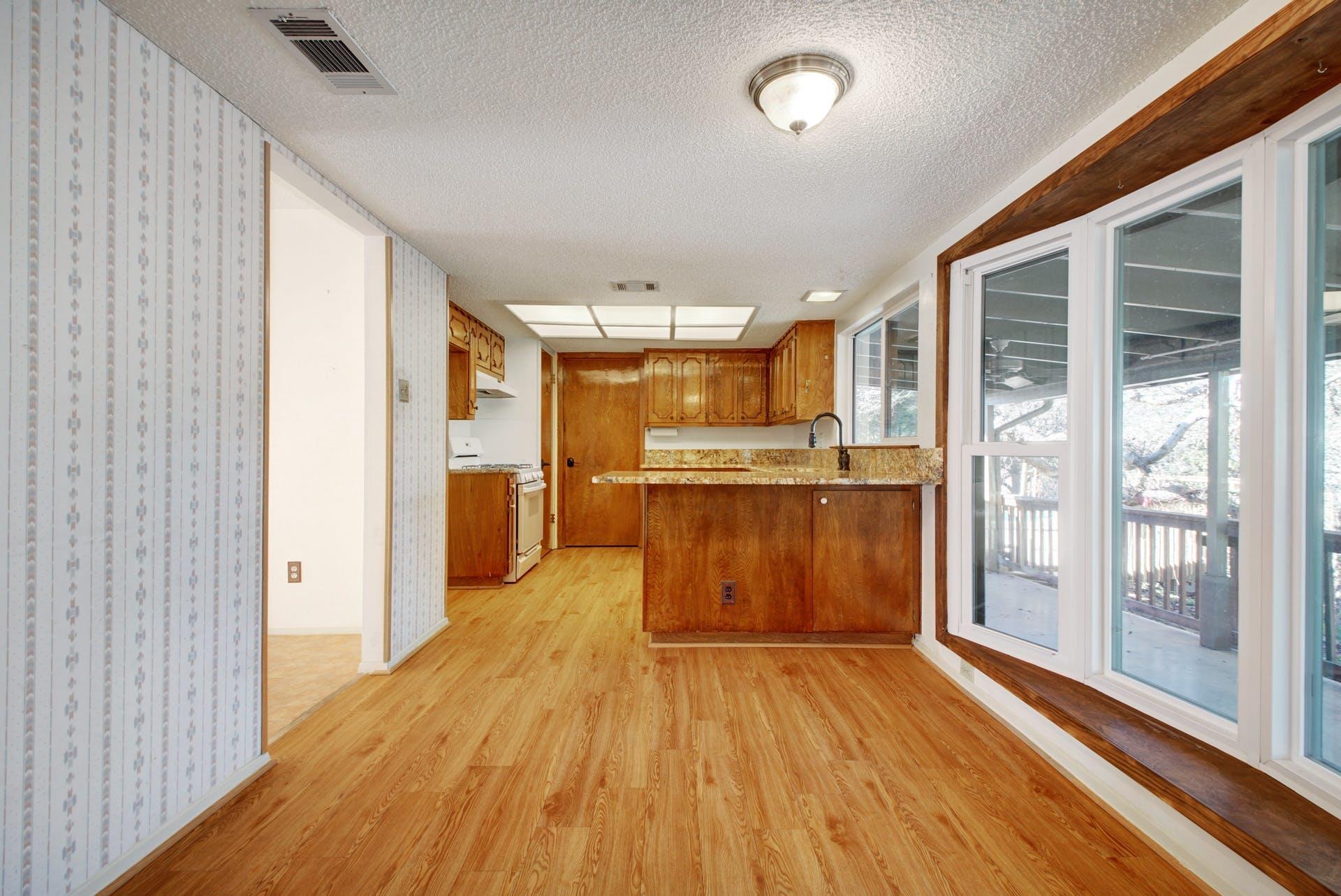 2306 Forest Bend DR