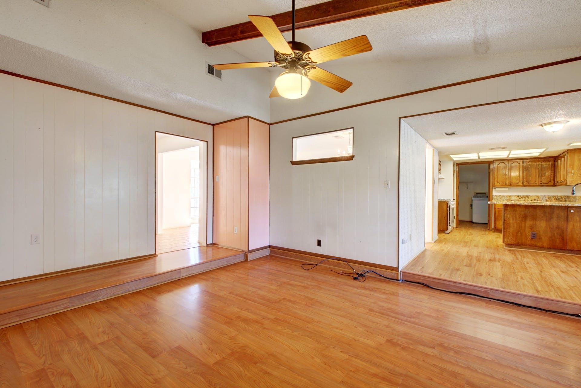 2306 Forest Bend DR