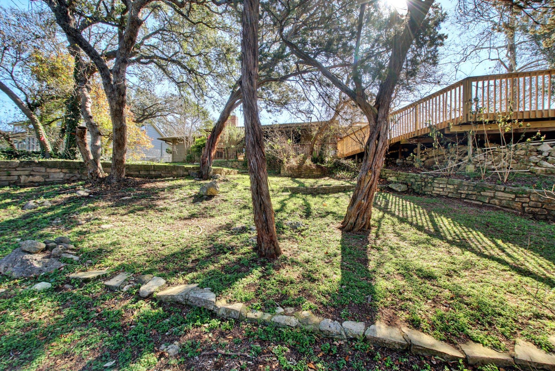 2306 Forest Bend DR