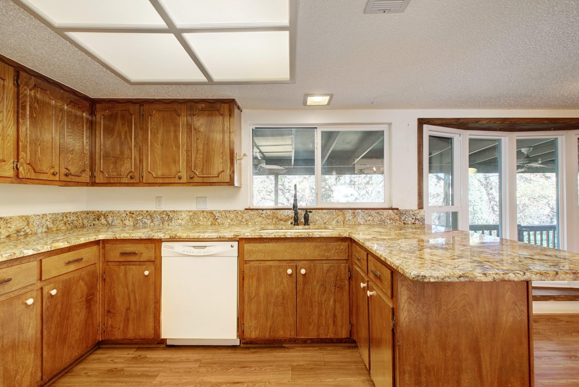 2306 Forest Bend DR