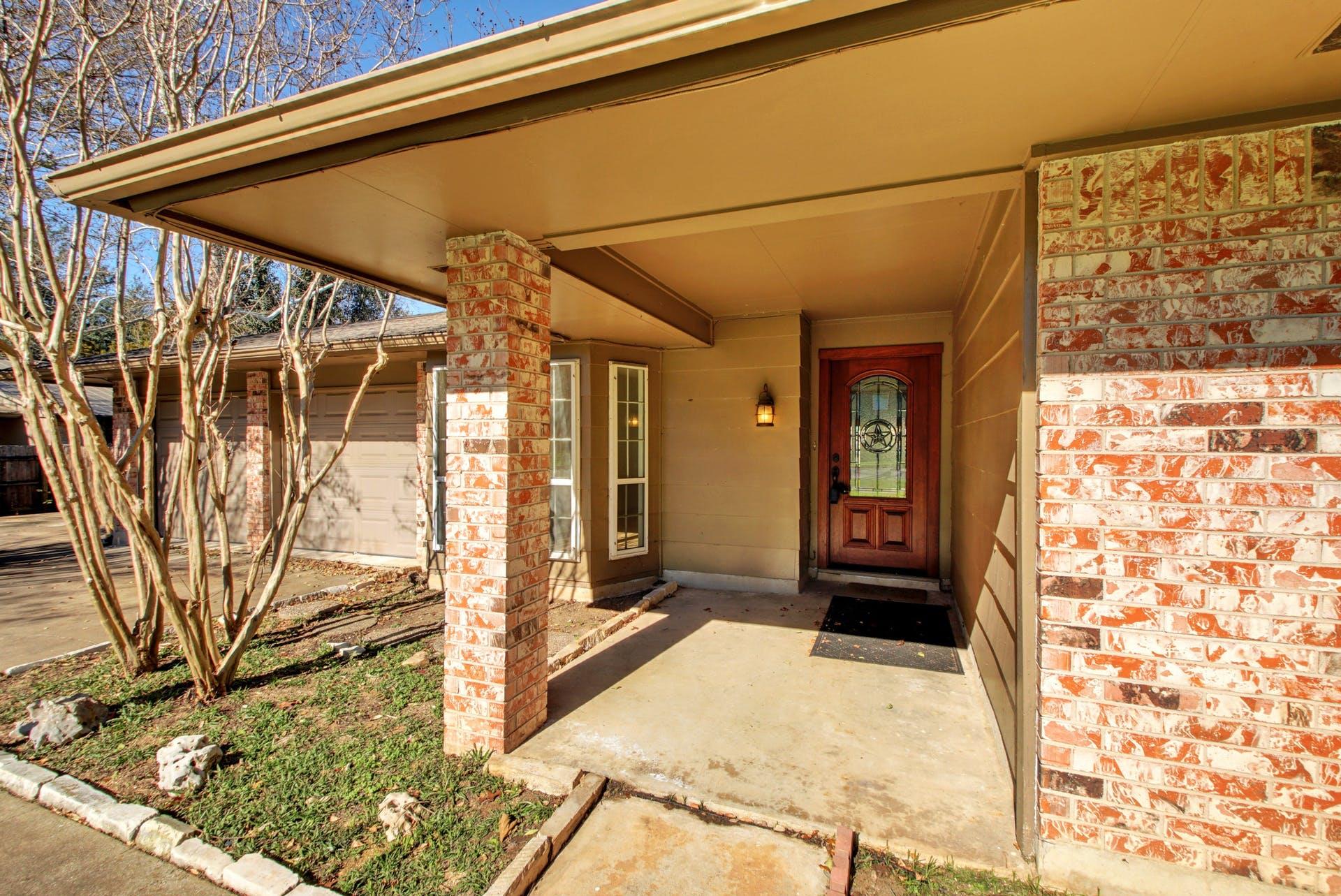 2306 Forest Bend DR