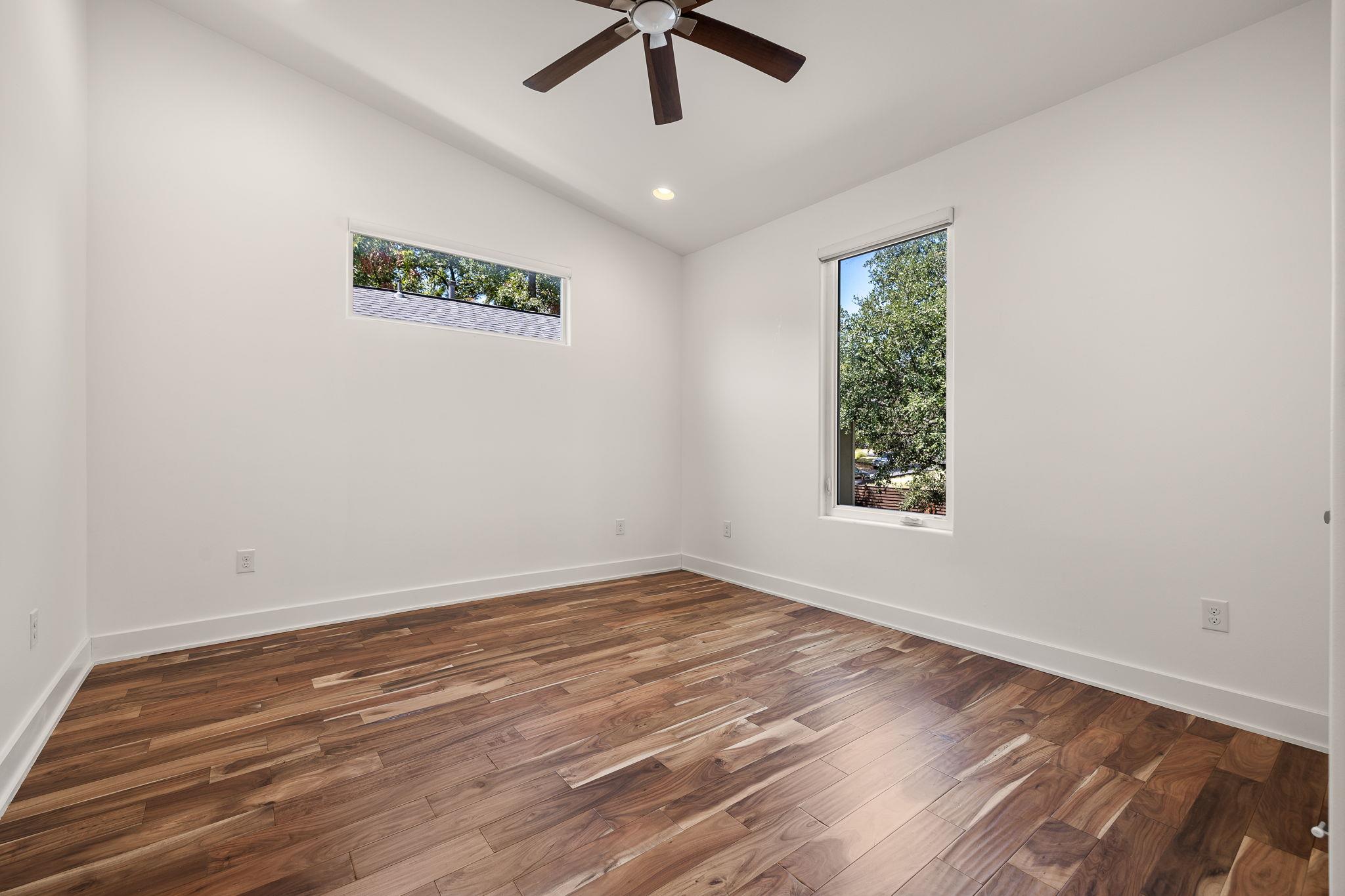1208 Kinney Ave