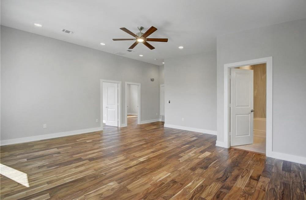 1208 Kinney Ave