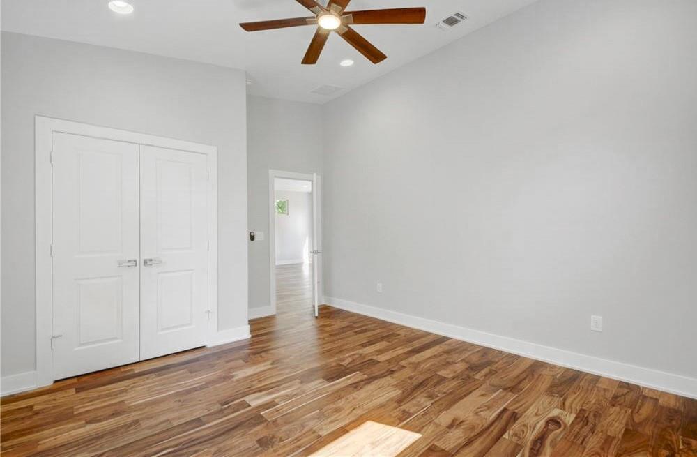 1208 Kinney Ave