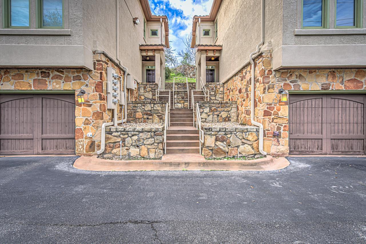 2226 Westlake DR # 3 Unit: 1-3