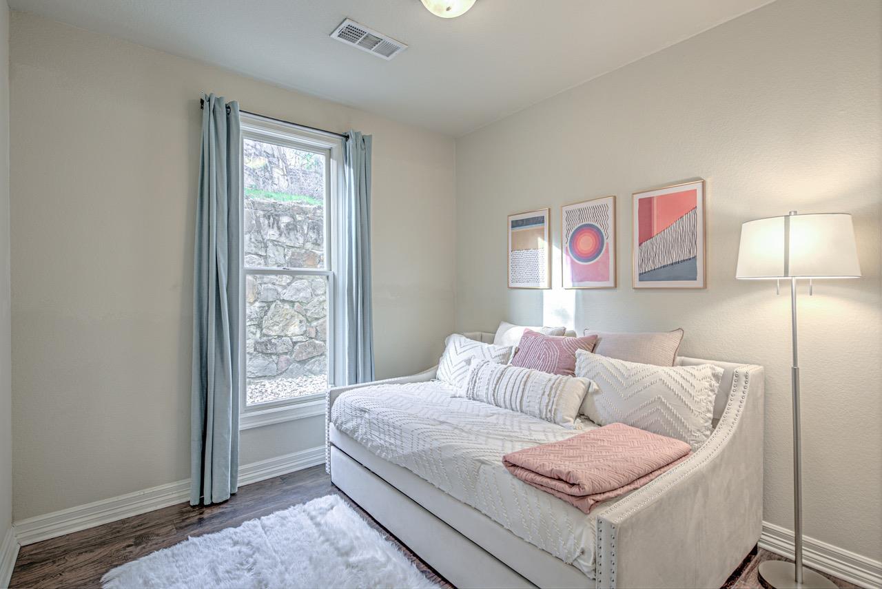 2226 Westlake DR # 3 Unit: 1-3