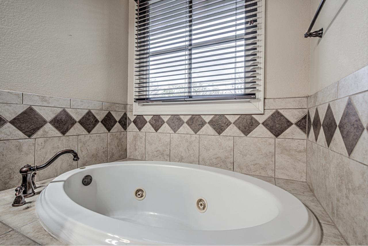 2226 Westlake DR # 3 Unit: 1-3