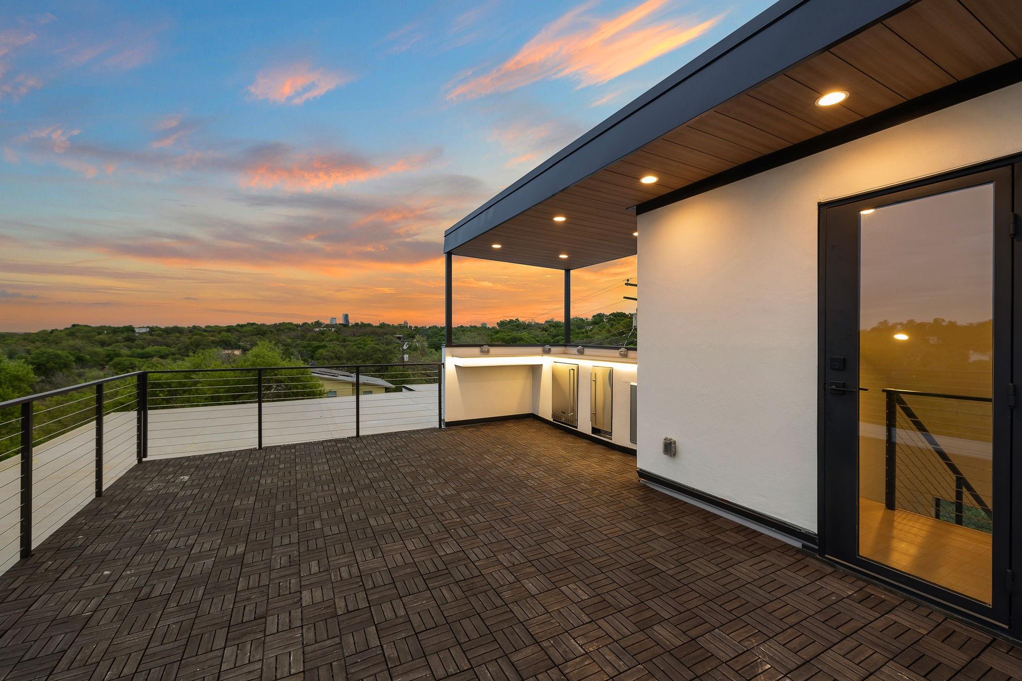 2401 Oakhaven CIR
