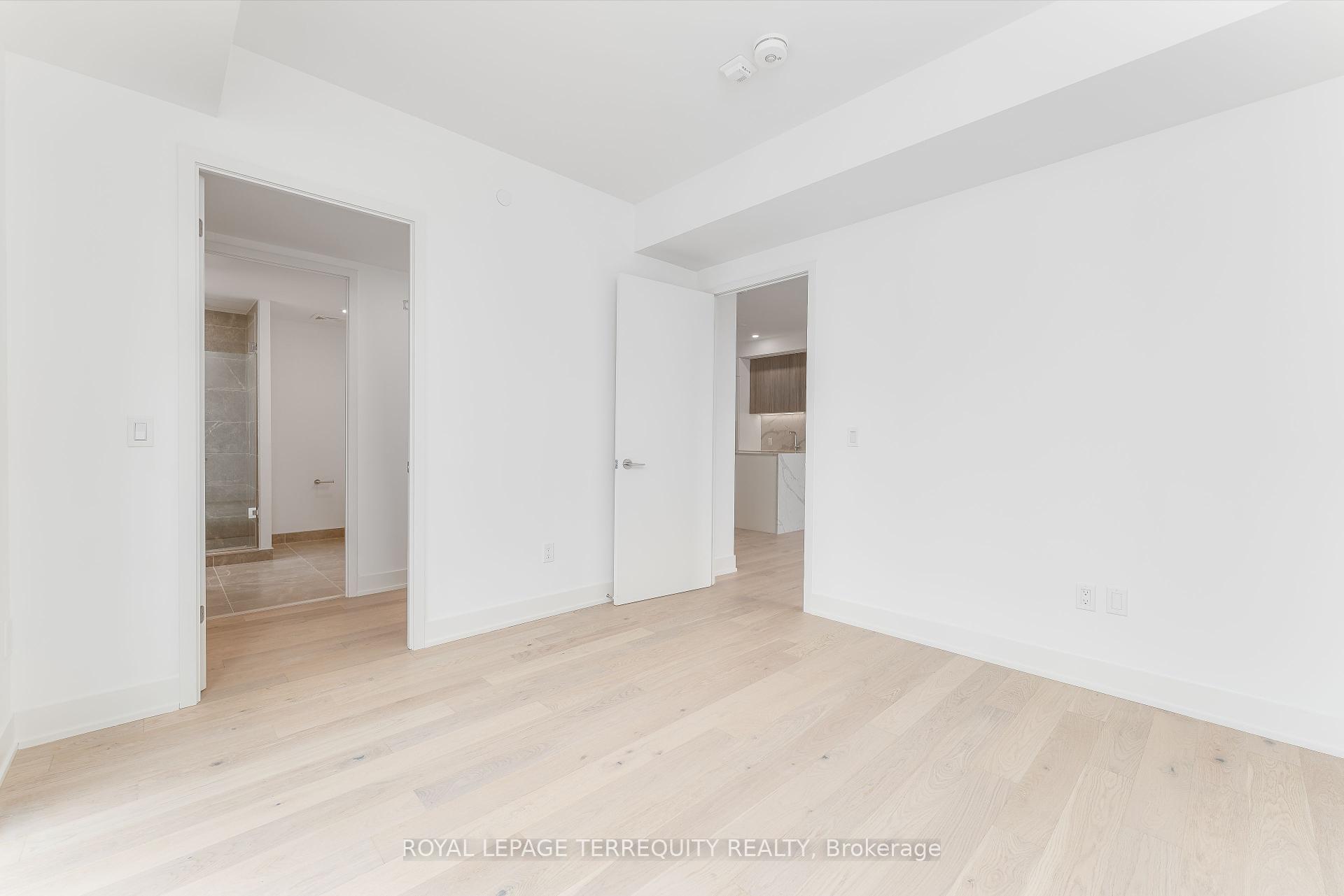 200 Keewatin Avenue PH05