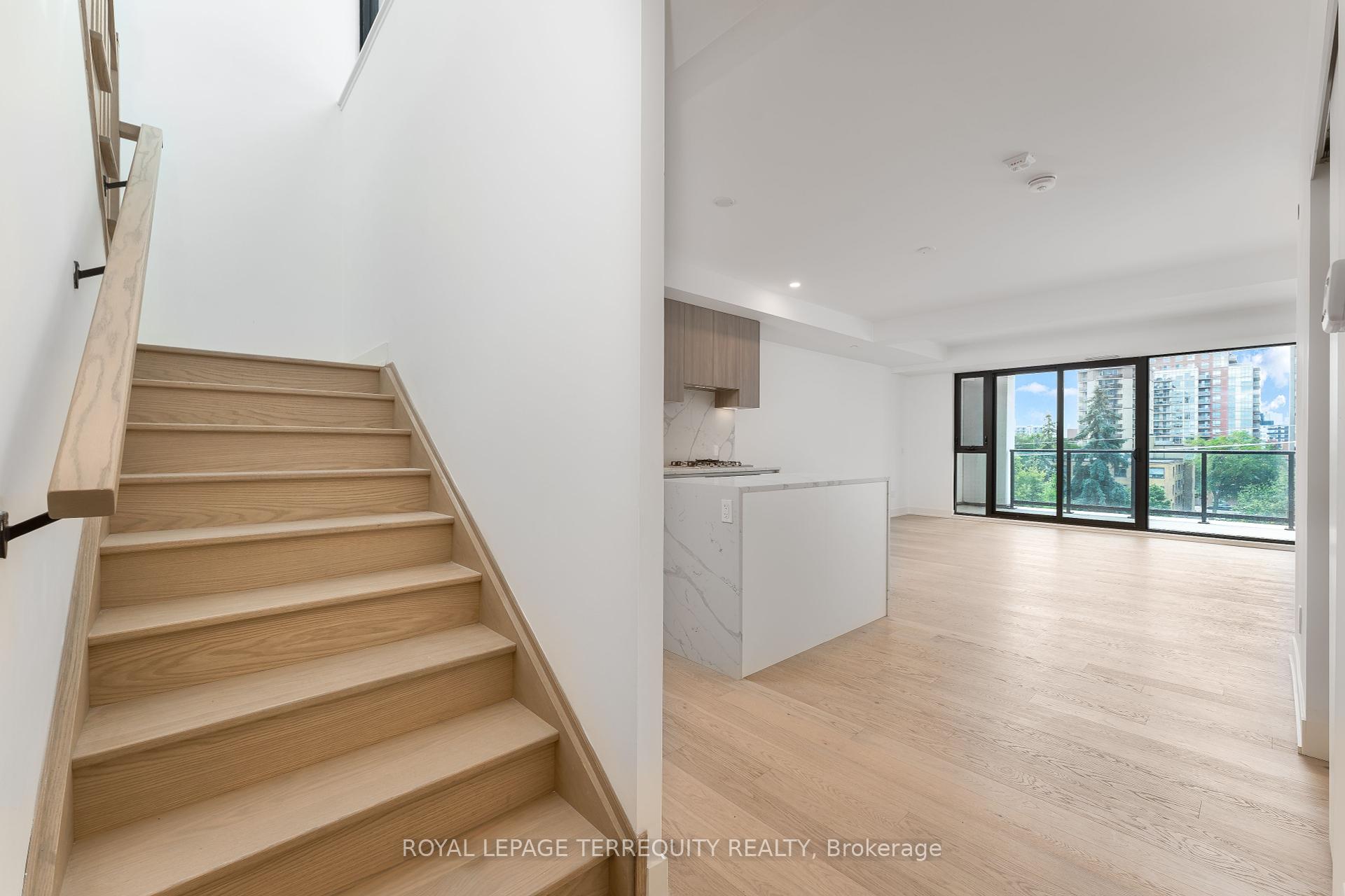 200 Keewatin Avenue PH05