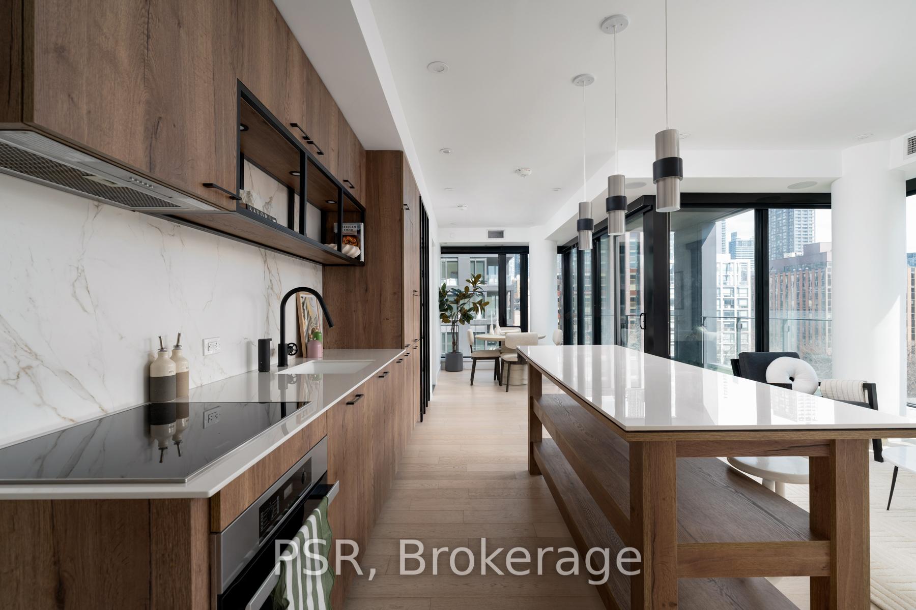 505 Richmond Street W 505