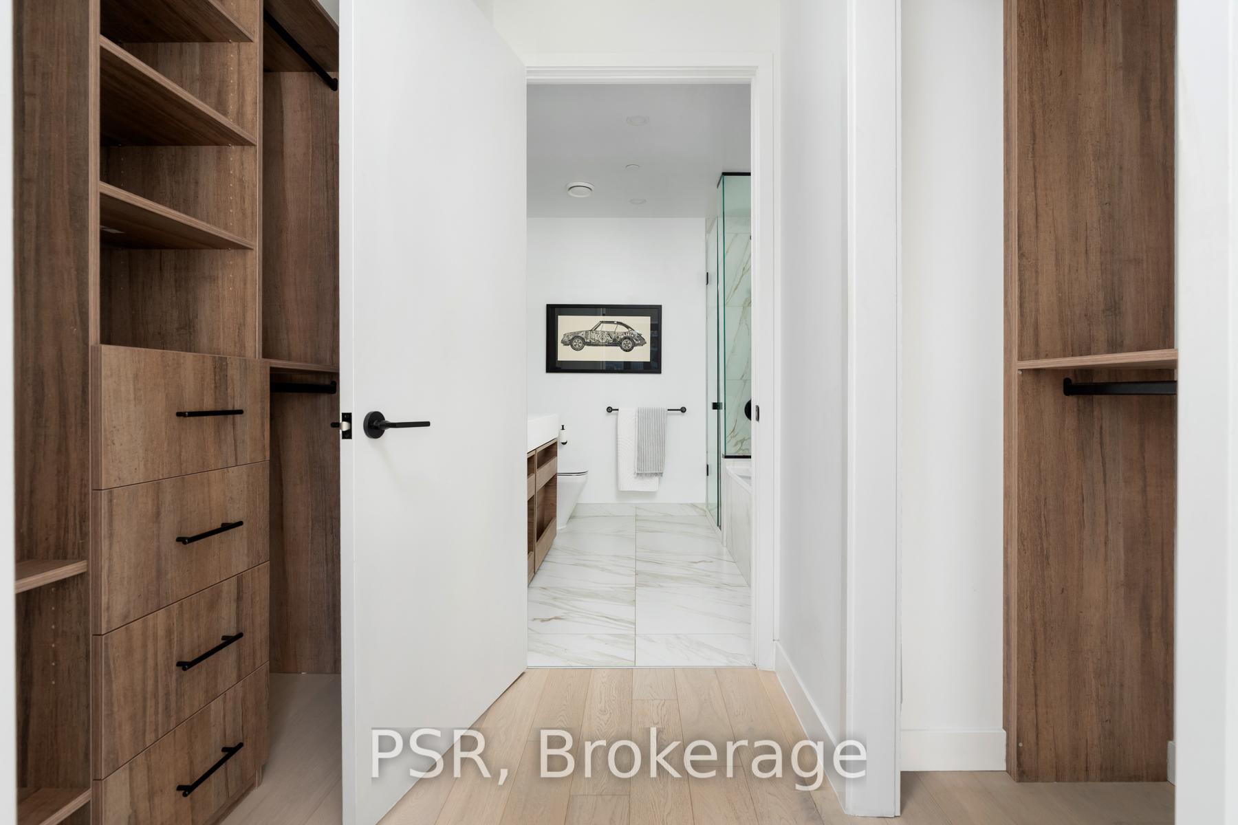 505 Richmond Street W 505