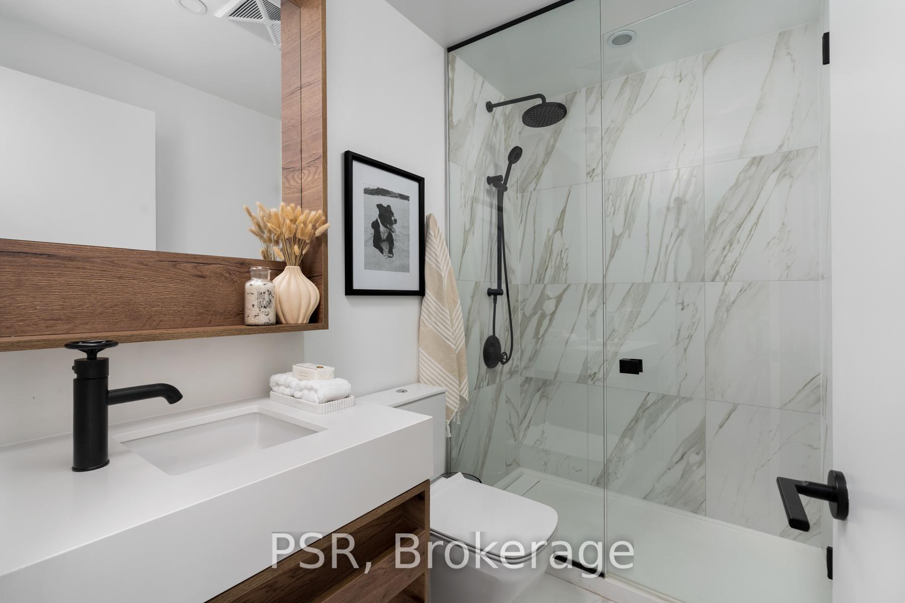 505 Richmond Street W 505