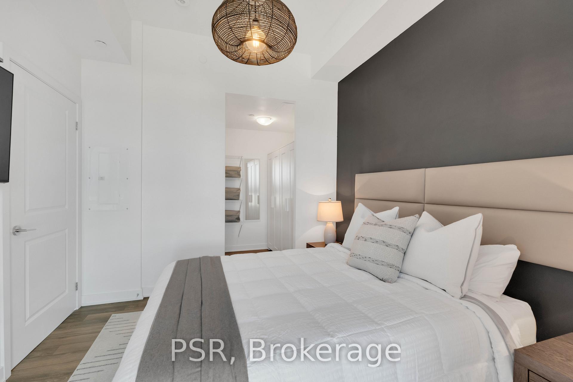 100 Eagle Rock Way, Vaughan, ON L6A 5B9