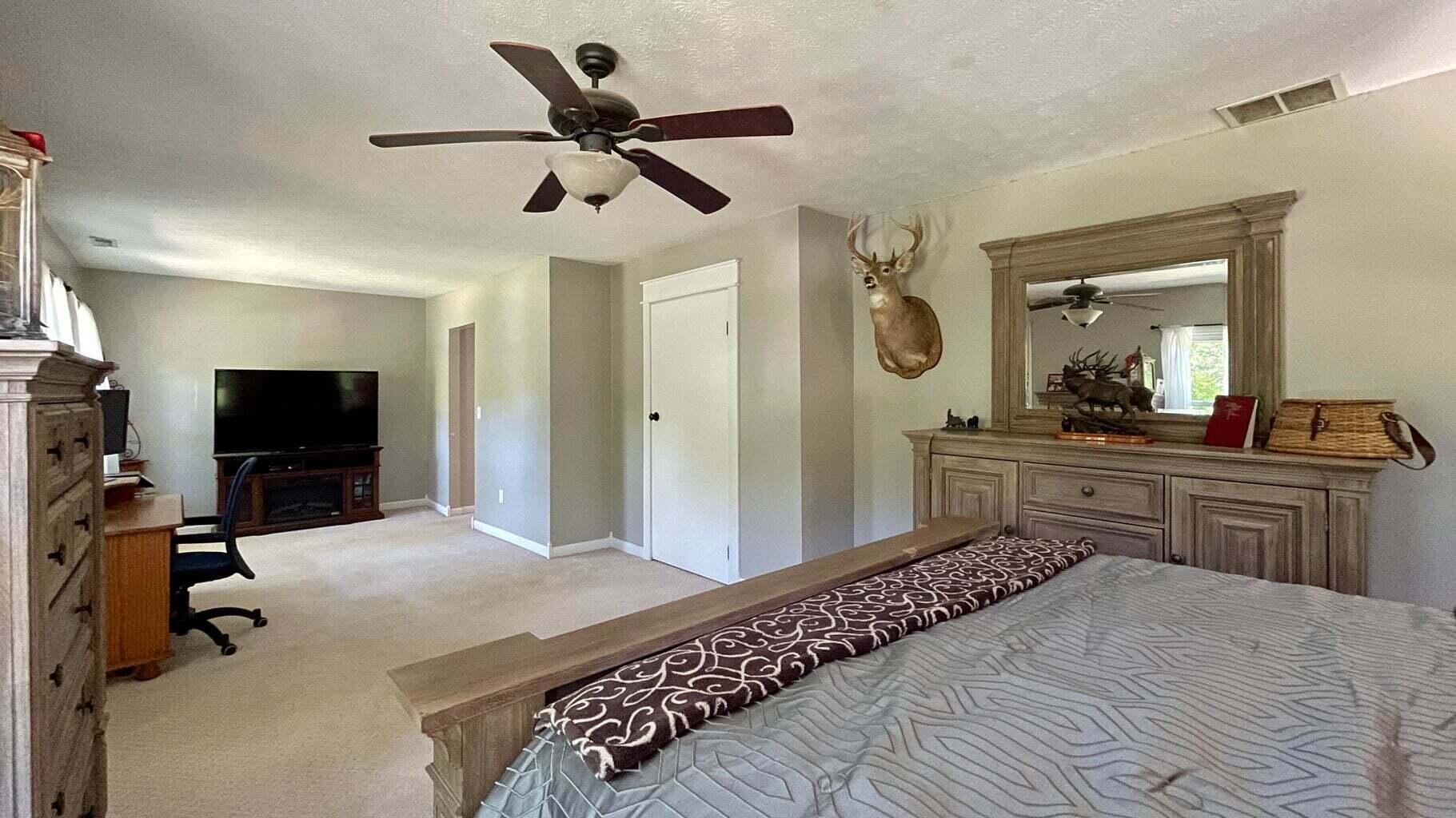 4840 Pride Parkway, A