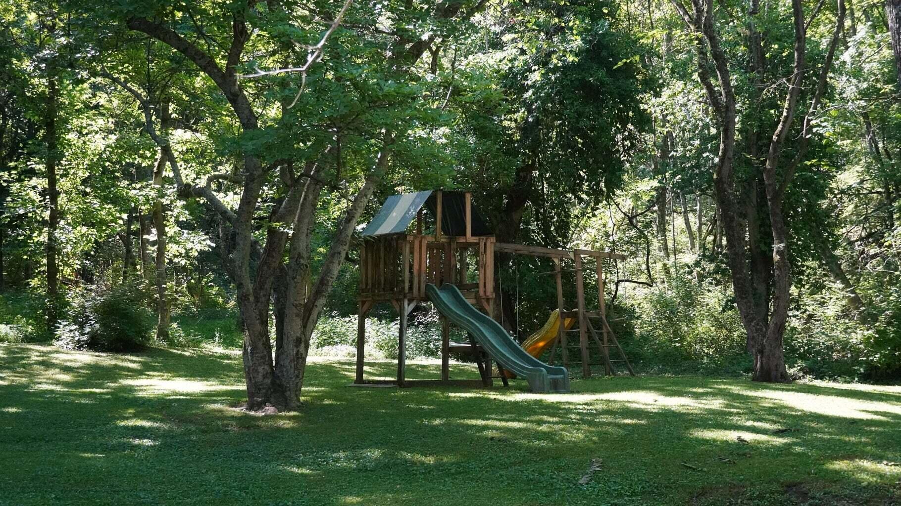 4840 Pride Parkway, A