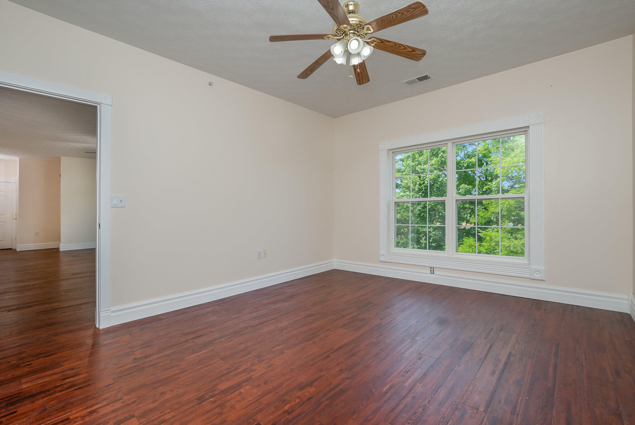 157 Saddlebrook Lane, 351