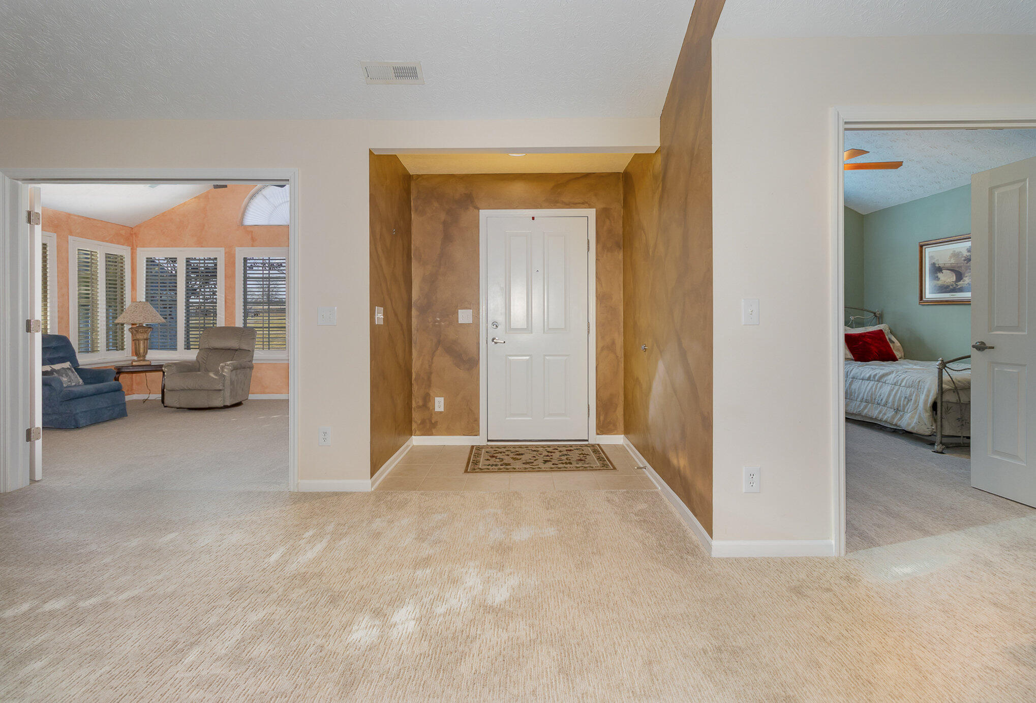 9123 Royal Oak Lane