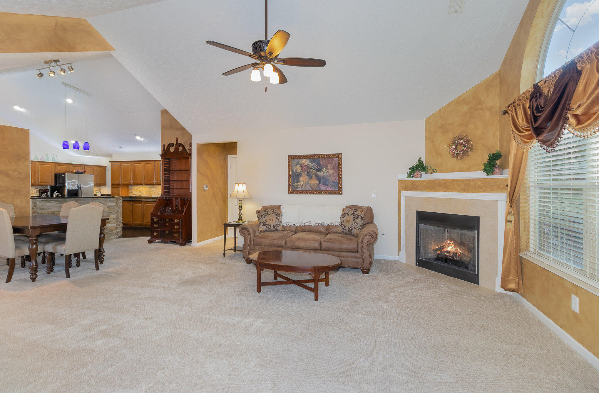 9123 Royal Oak Lane