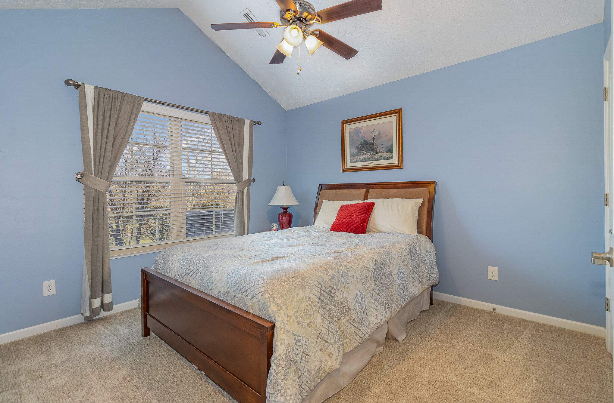 9123 Royal Oak Lane