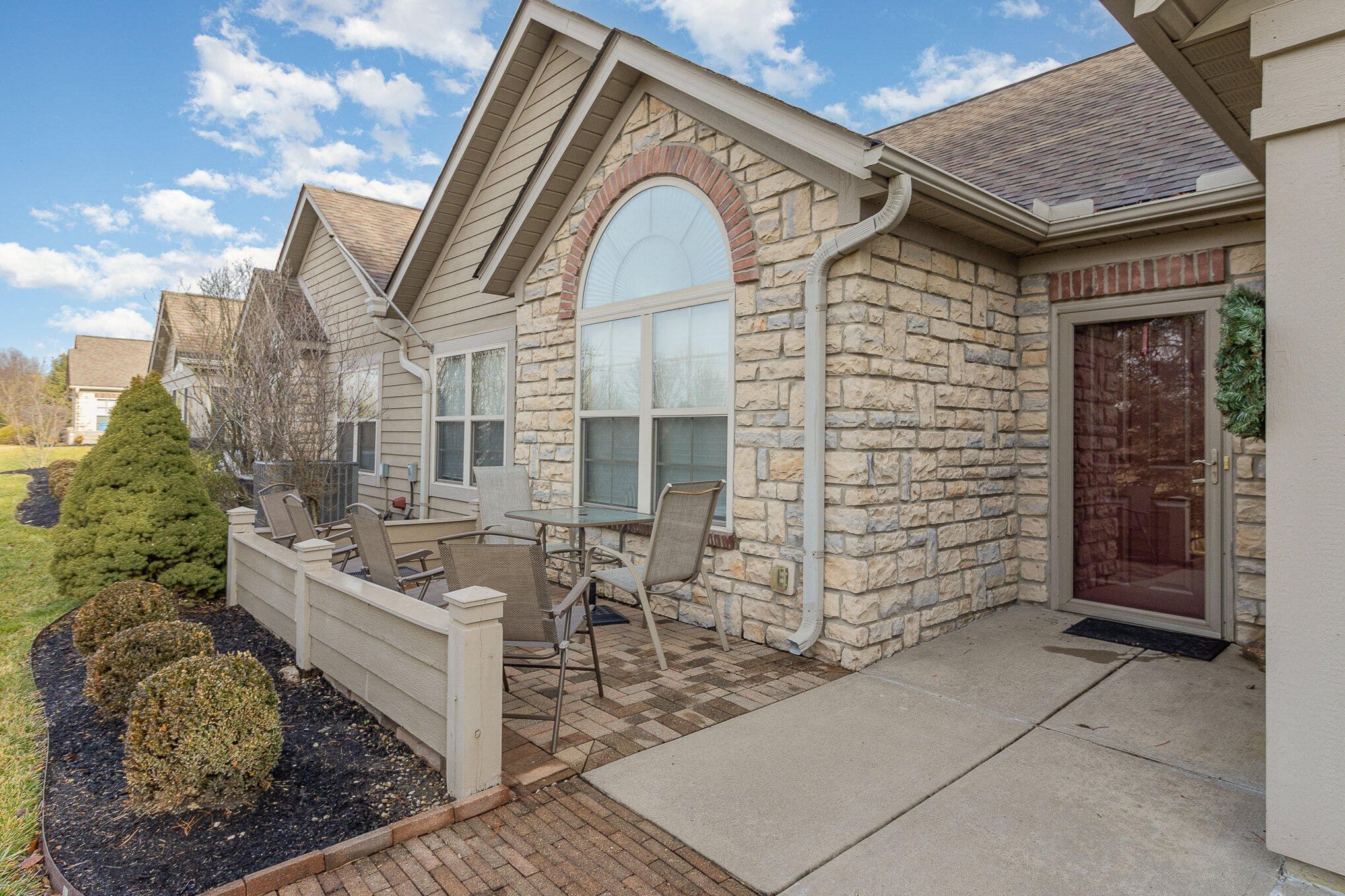 9123 Royal Oak Lane