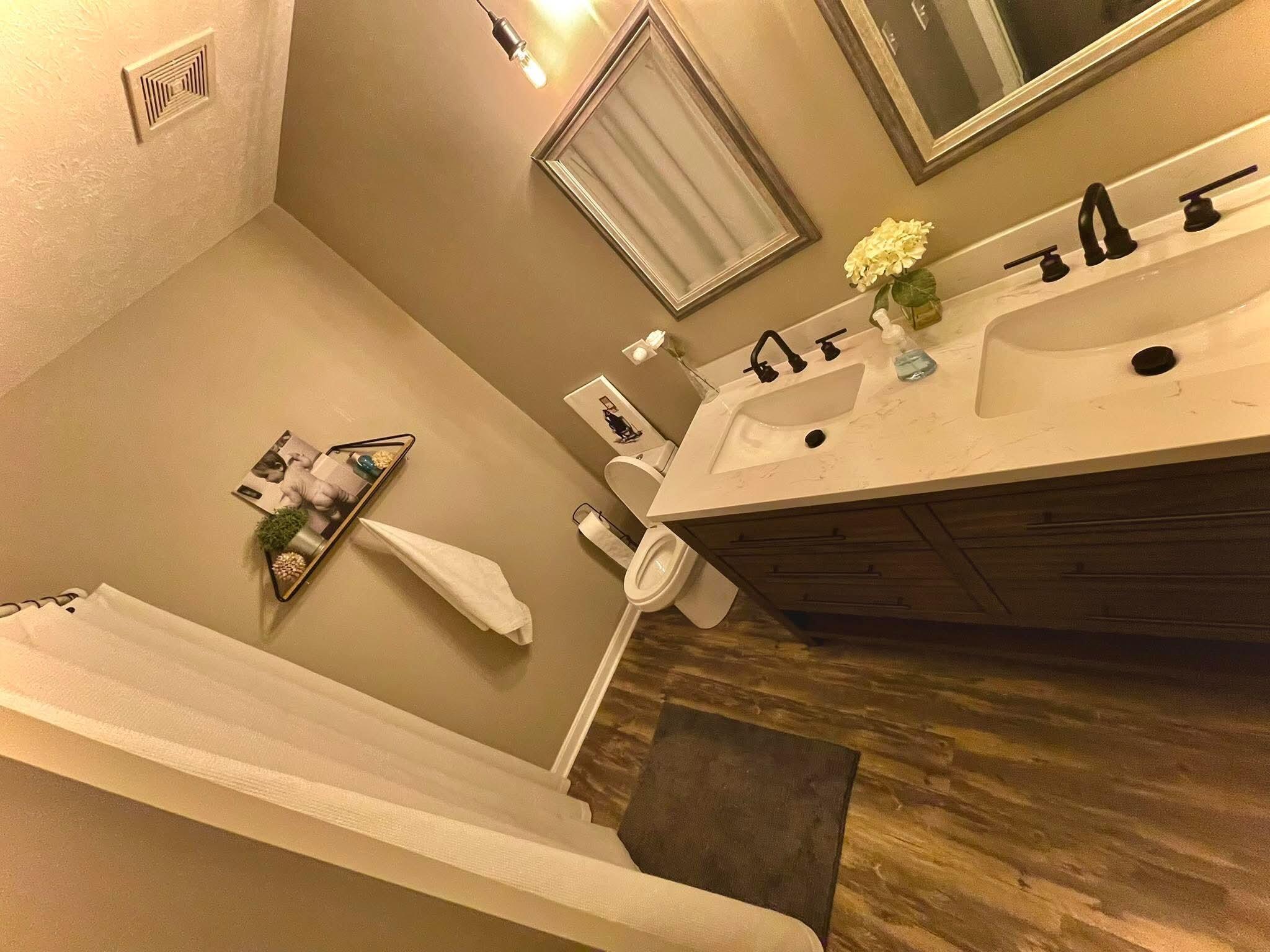2861 Landings Way, Burlington
