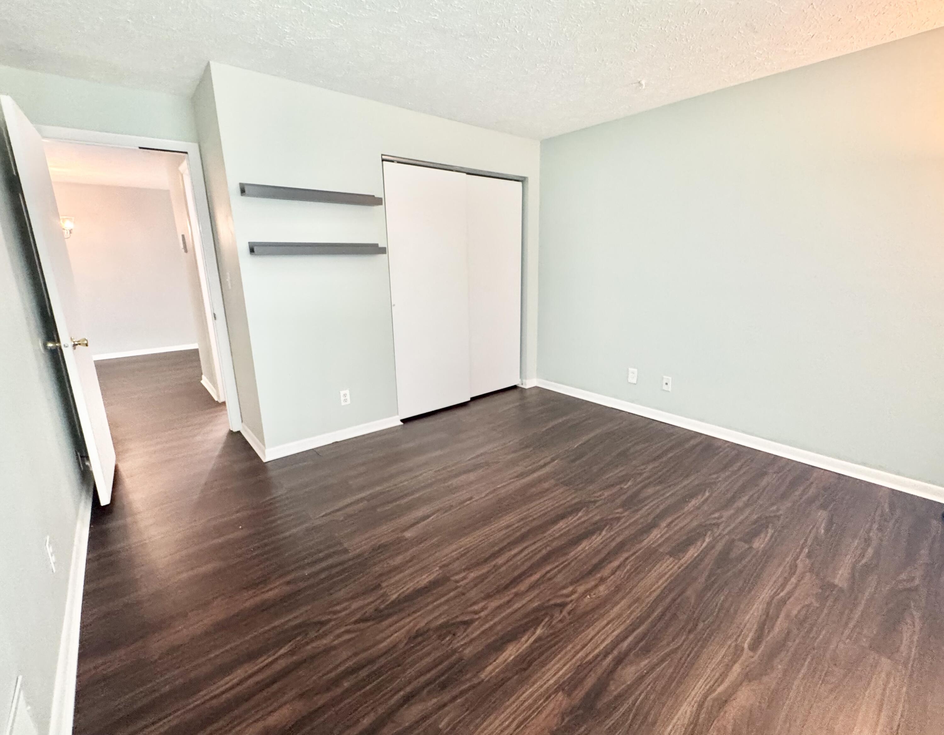 14 Woodland Hills Drive, 8