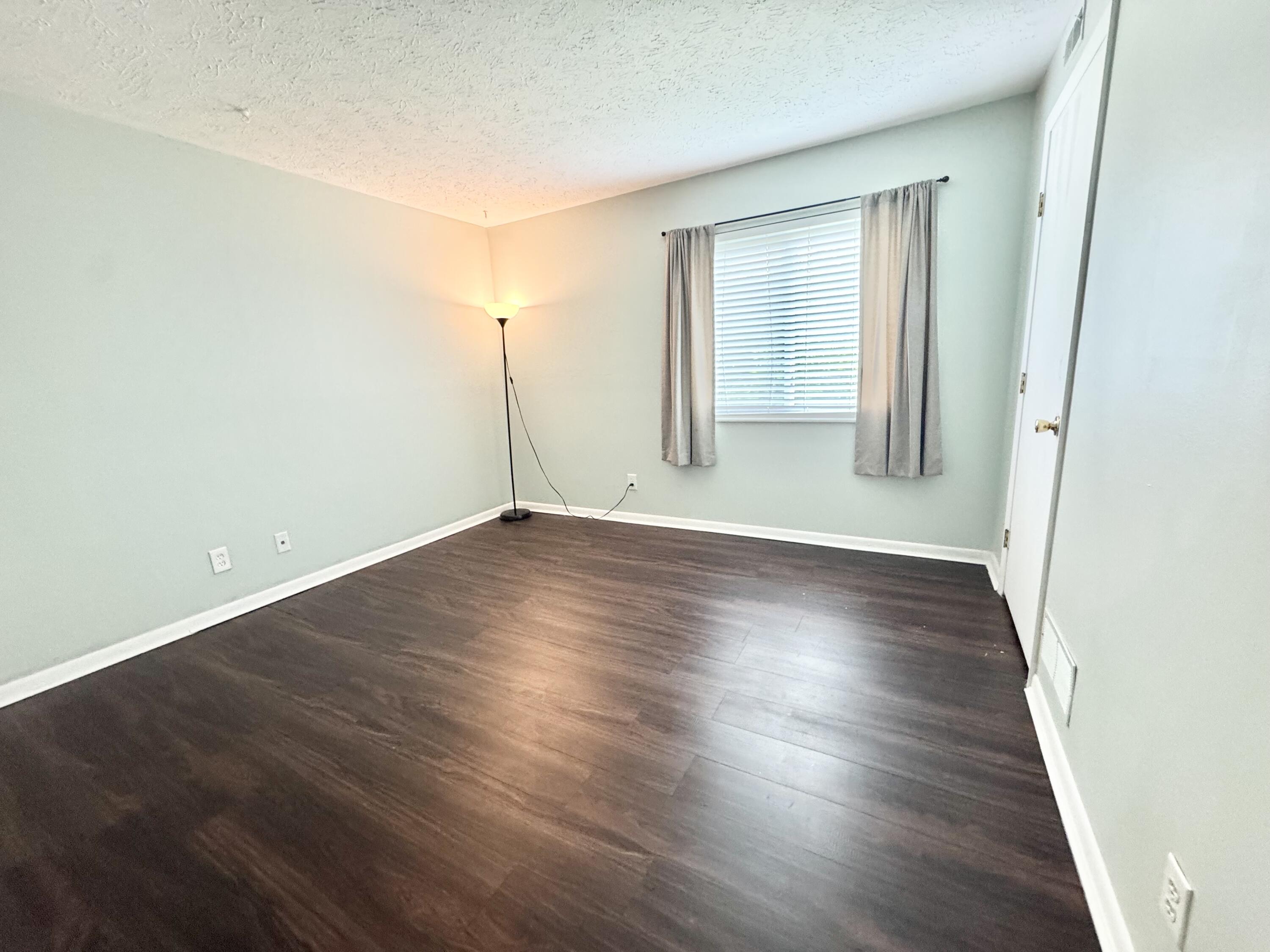 14 Woodland Hills Drive, 8