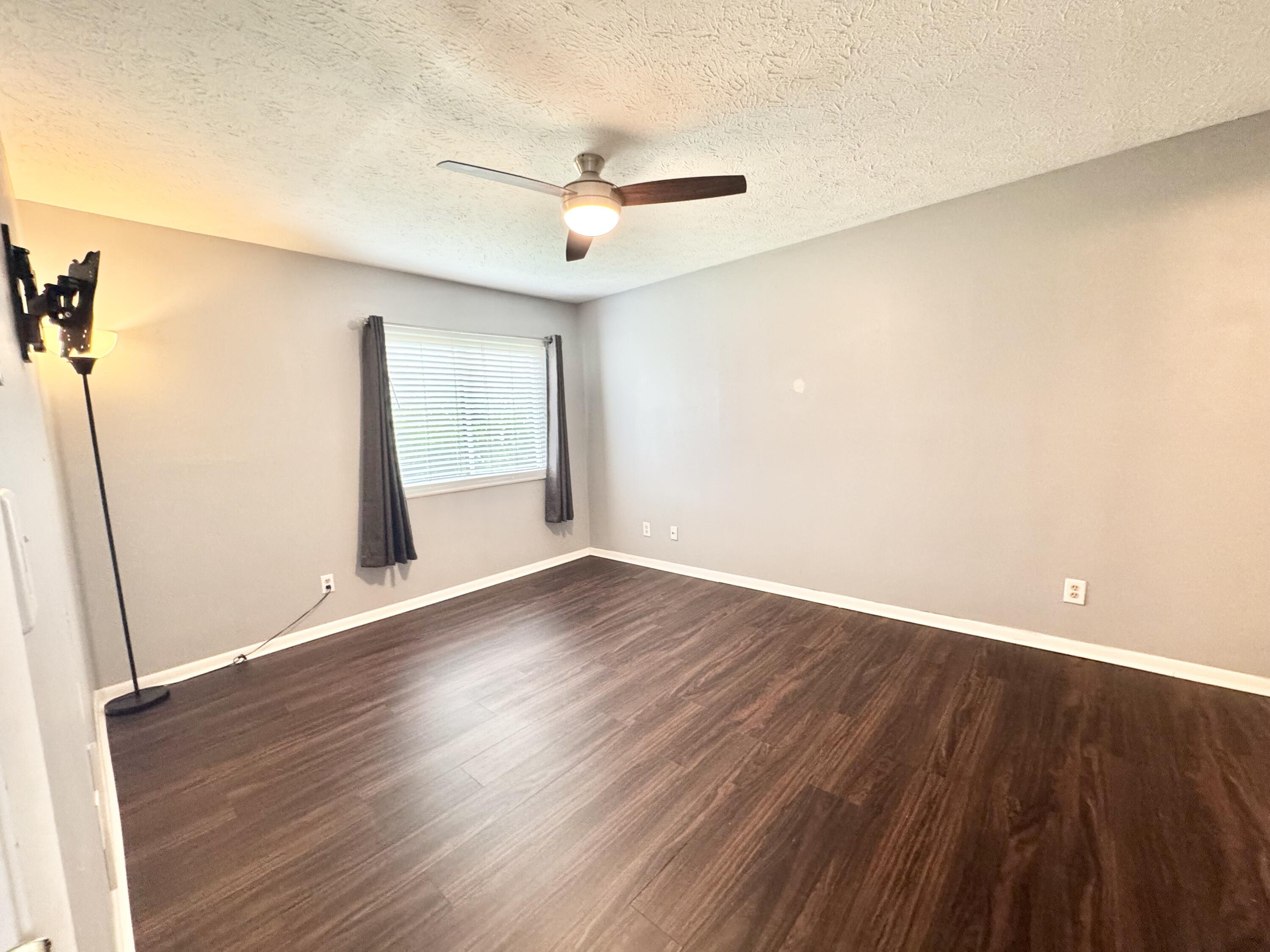 14 Woodland Hills Drive, 8