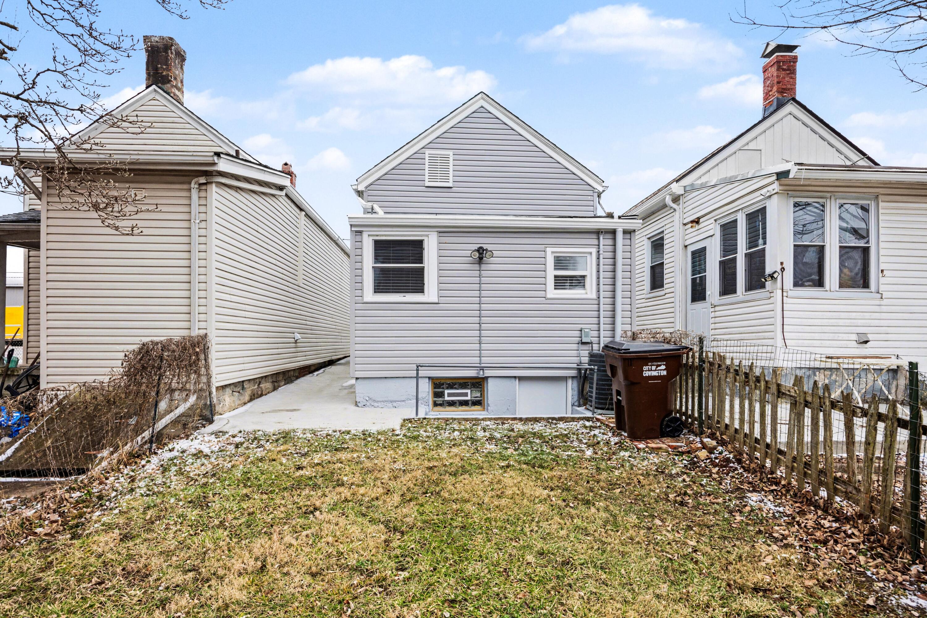 704 W 35th Street
