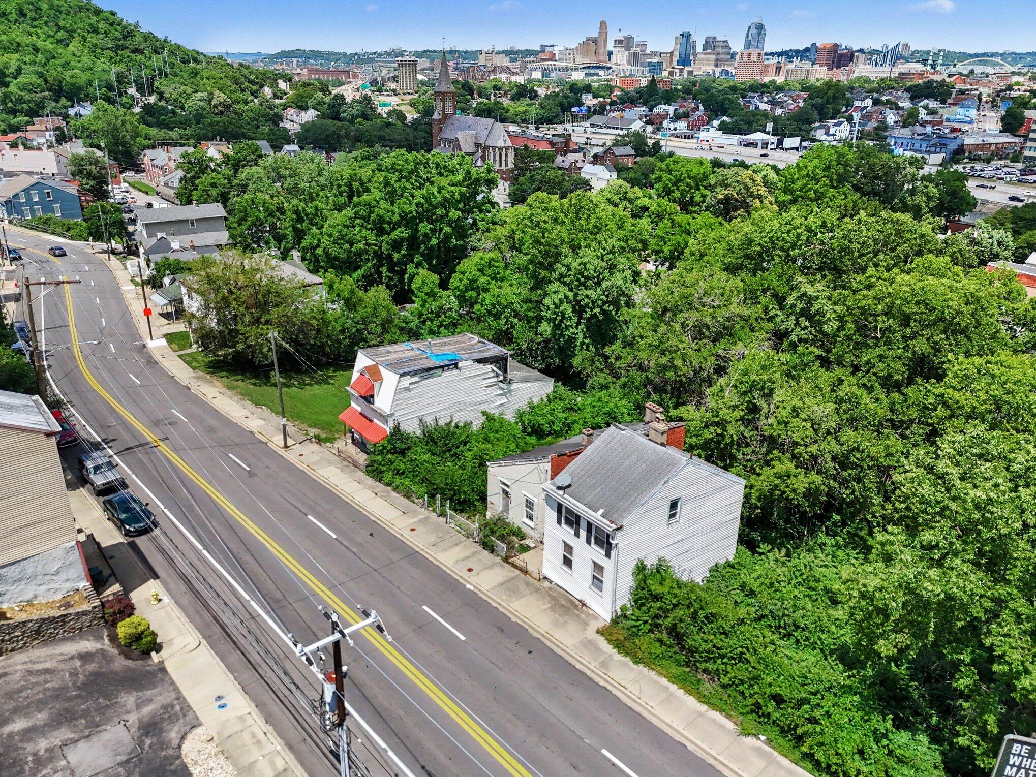 1222 W Pike Street