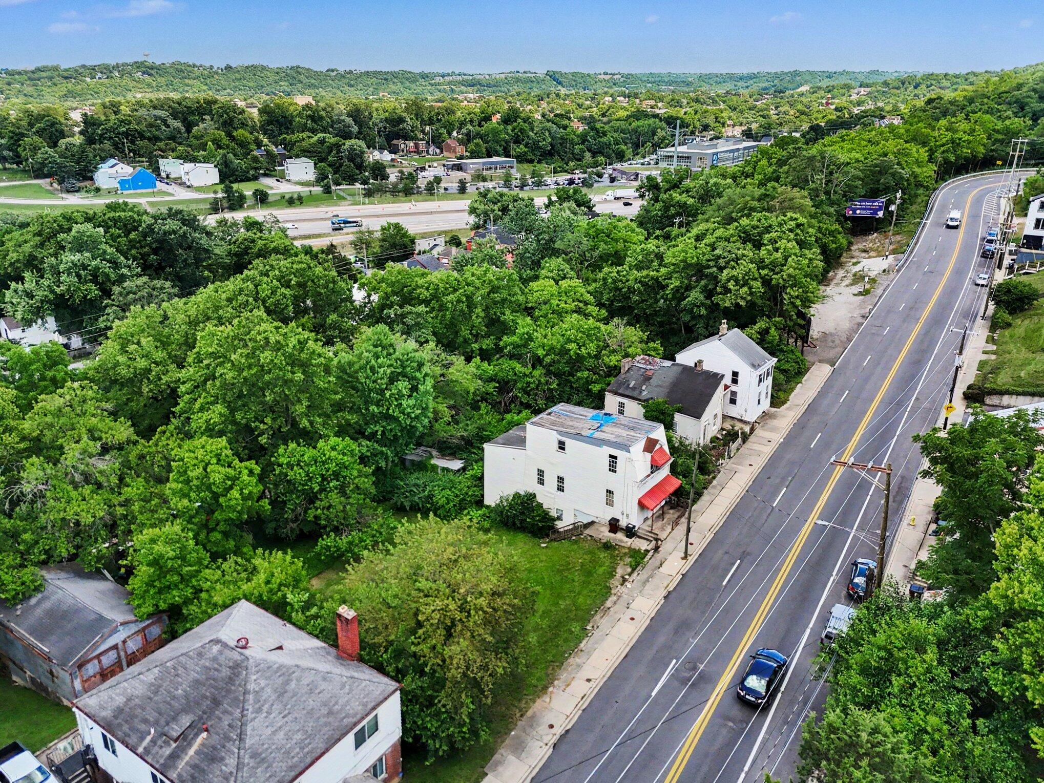 1222 W Pike Street
