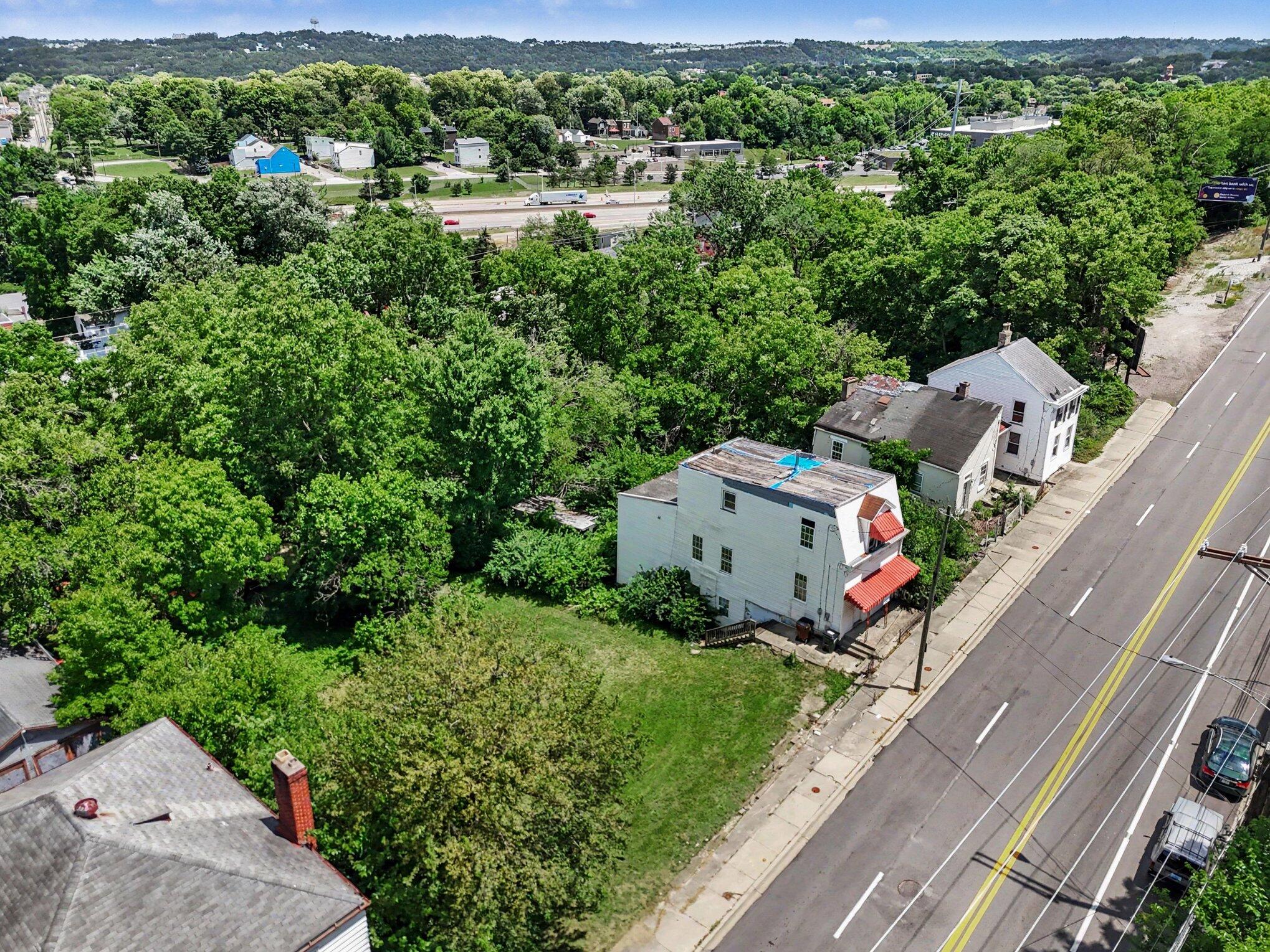 1222 W Pike Street