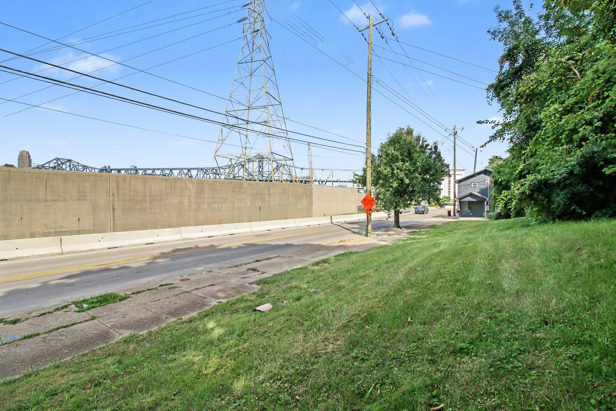 817 Highway Avenue