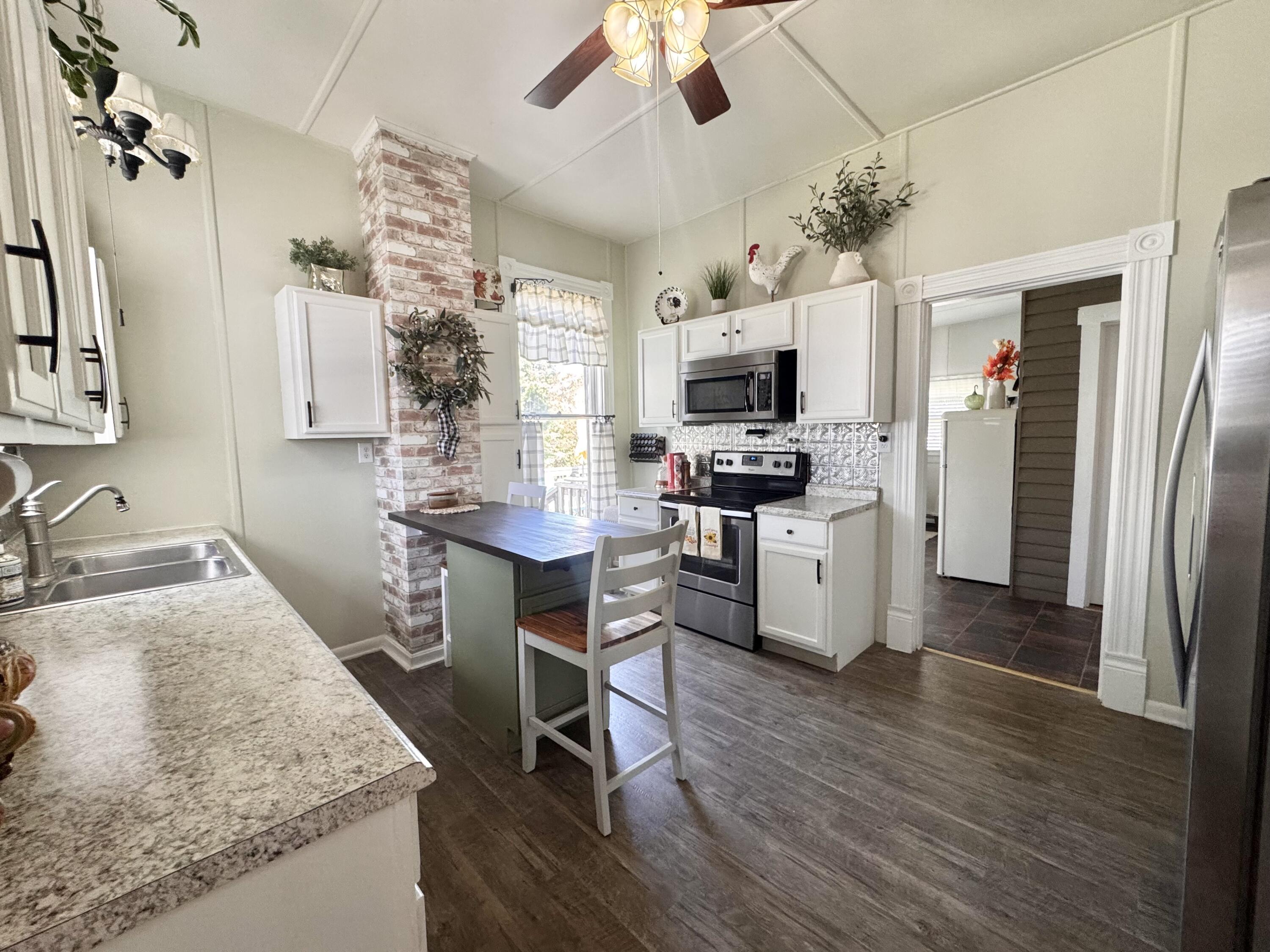 4900 N Highway 227