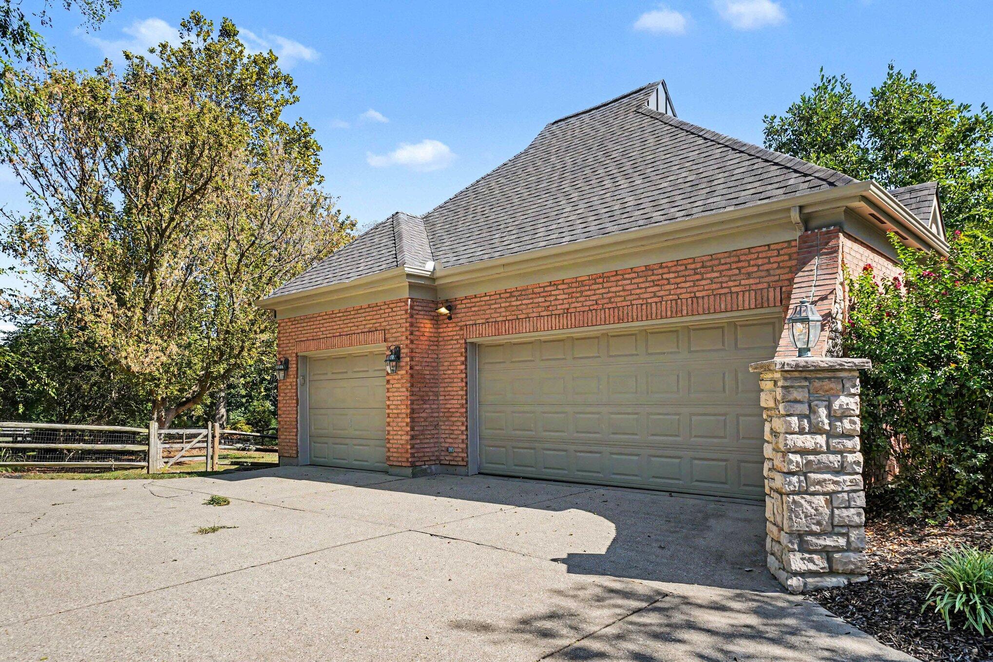 842 Bay Colt Lane