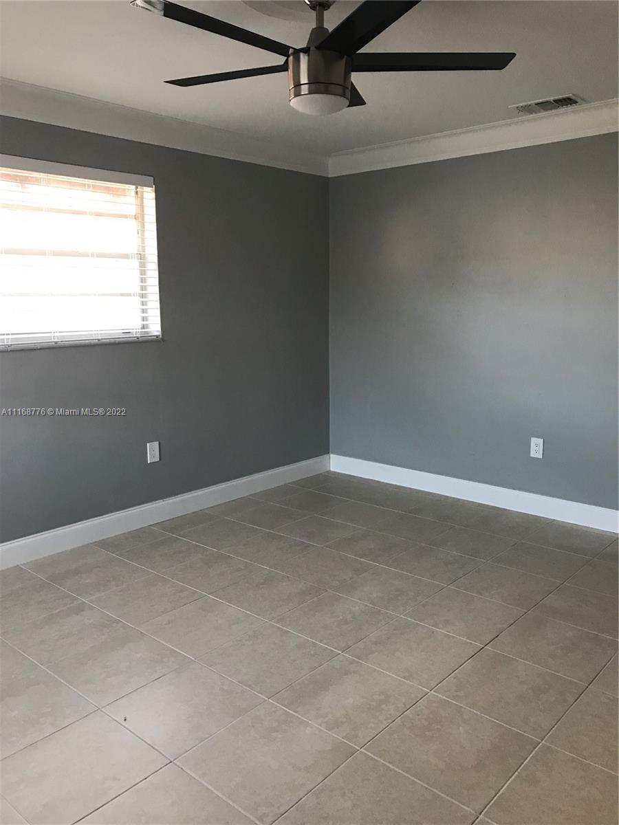 190-192 NW 18 Ave