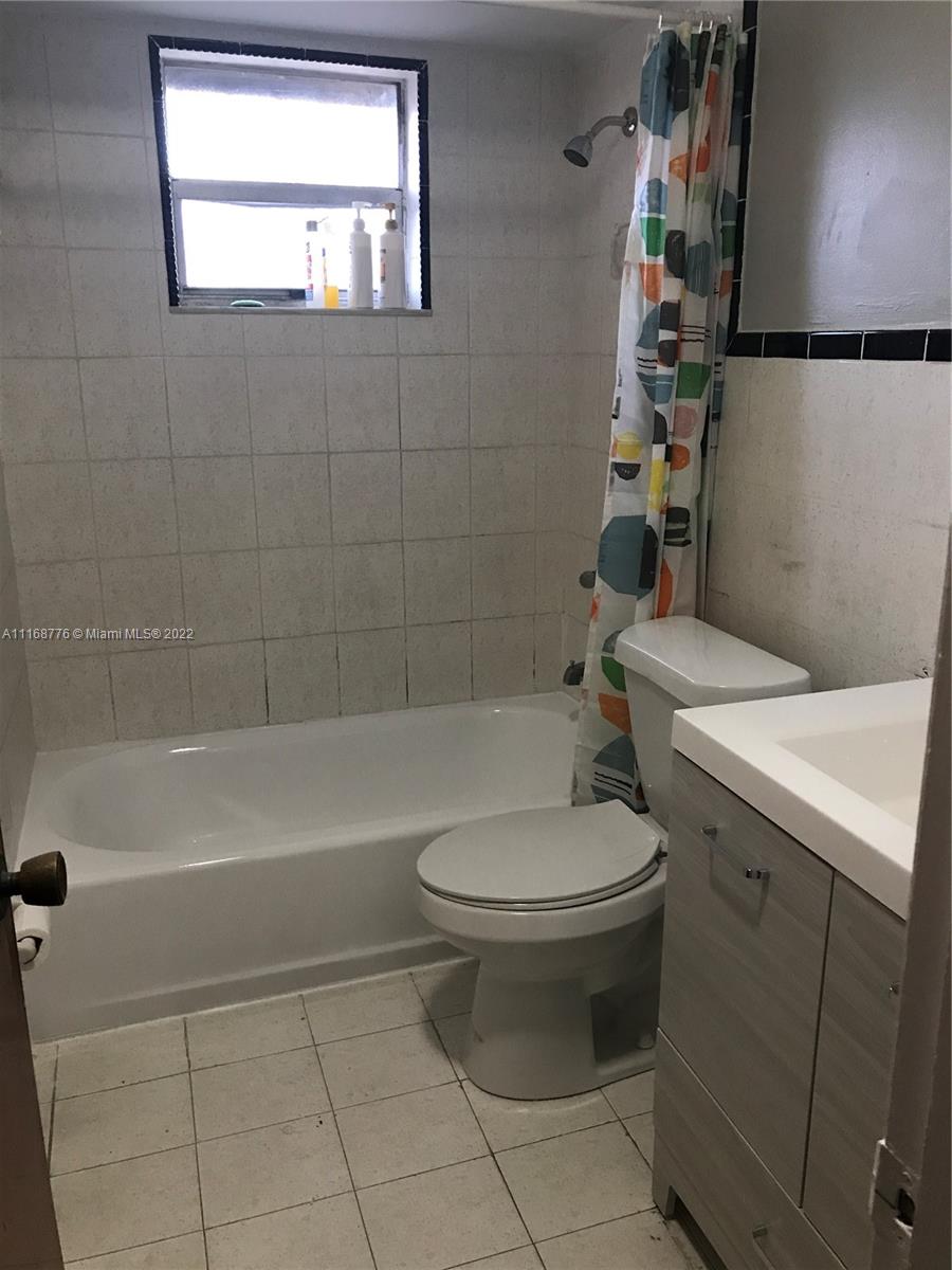 190-192 NW 18 Ave
